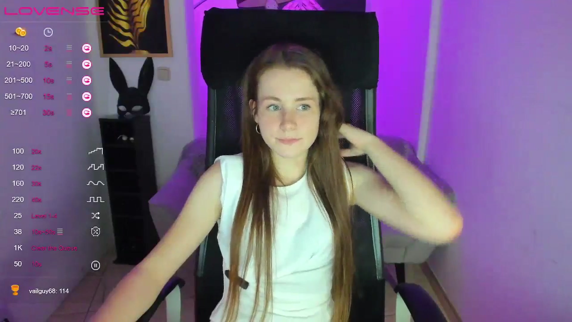Gallery image thumbnail from Moonshinee's myfreecams stream on, 01/10/2025, 20:10 image 9 of 20