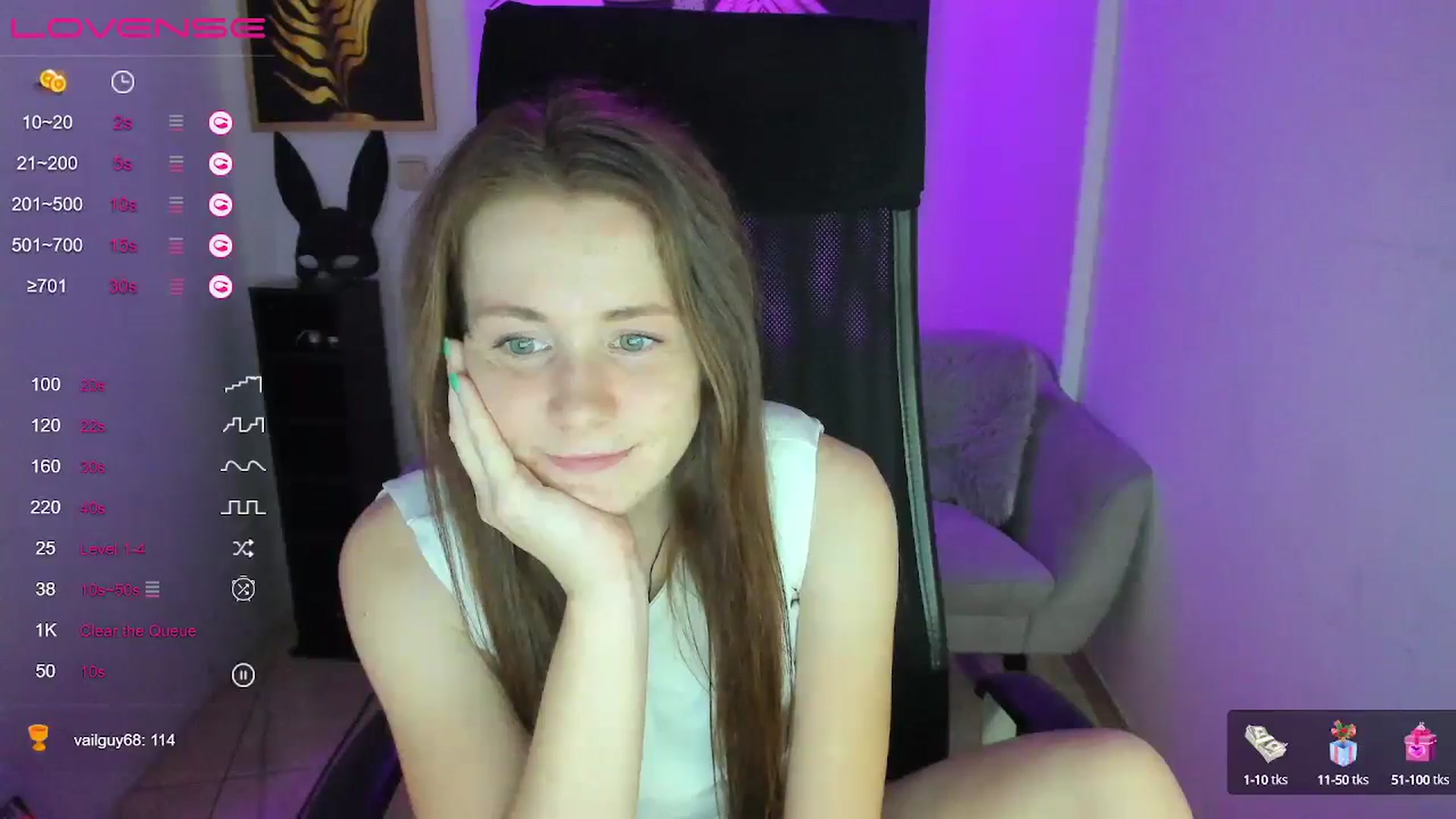 Gallery image thumbnail from Moonshinee's myfreecams stream on, 01/10/2025, 20:10 image 17 of 20