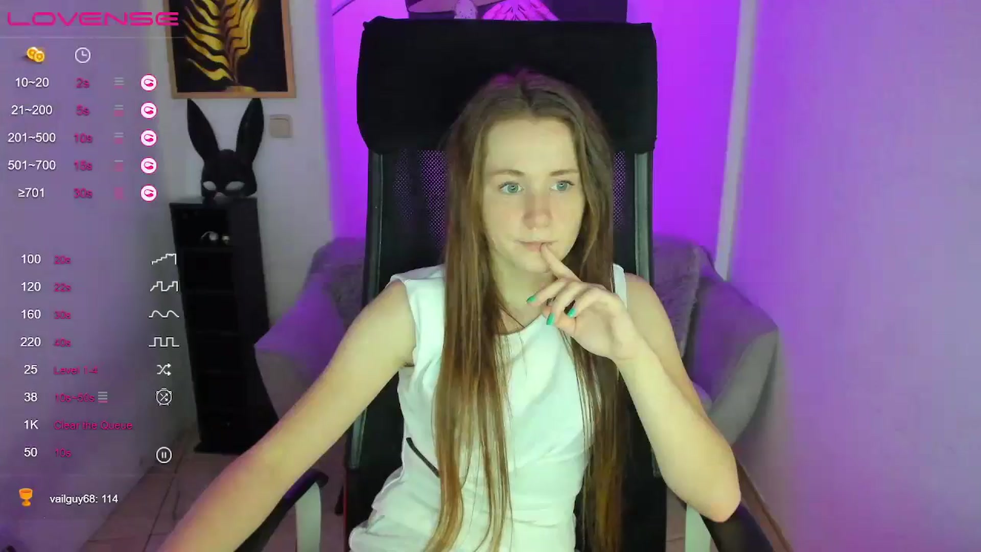Gallery image thumbnail from Moonshinee's myfreecams stream on, 01/10/2025, 20:10 image 8 of 20