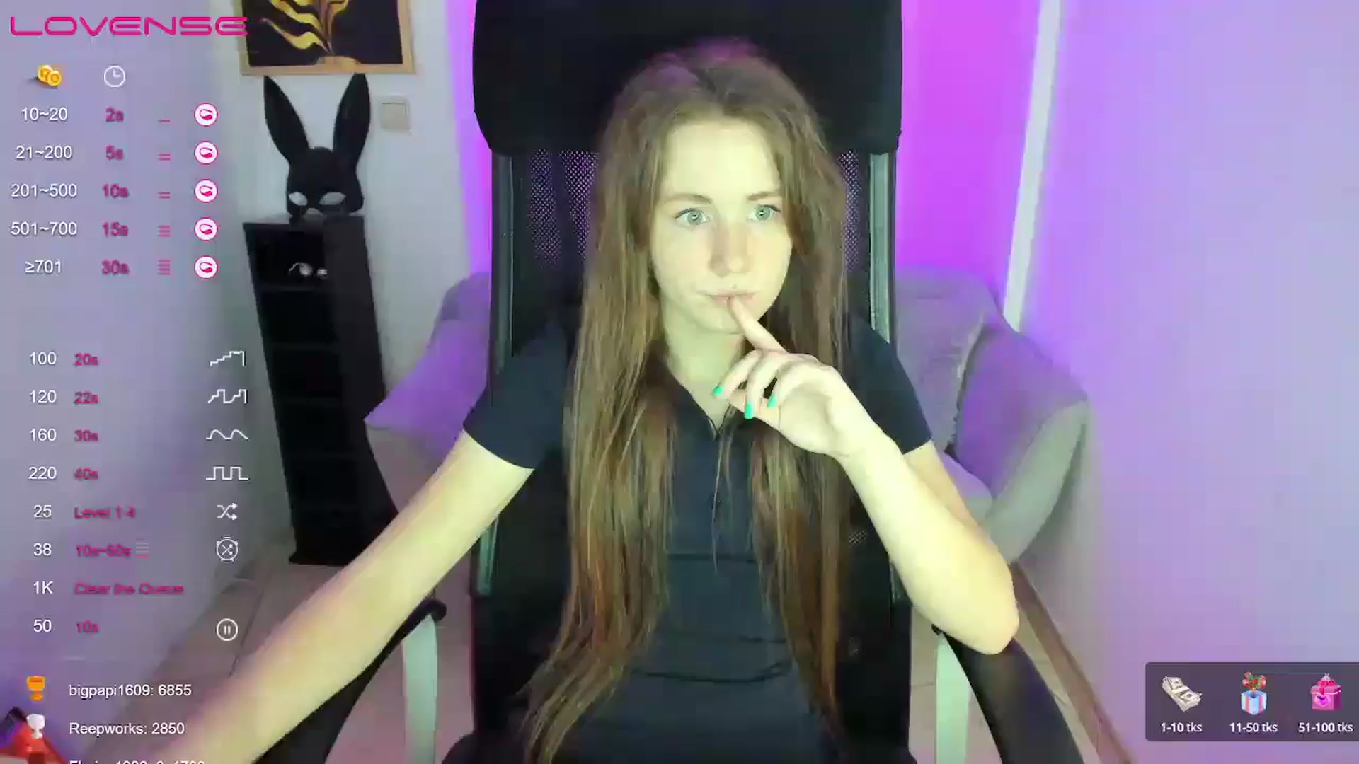 Gallery image thumbnail from Moonshinee's myfreecams stream on, 01/11/2025, 19:14 image 13 of 20