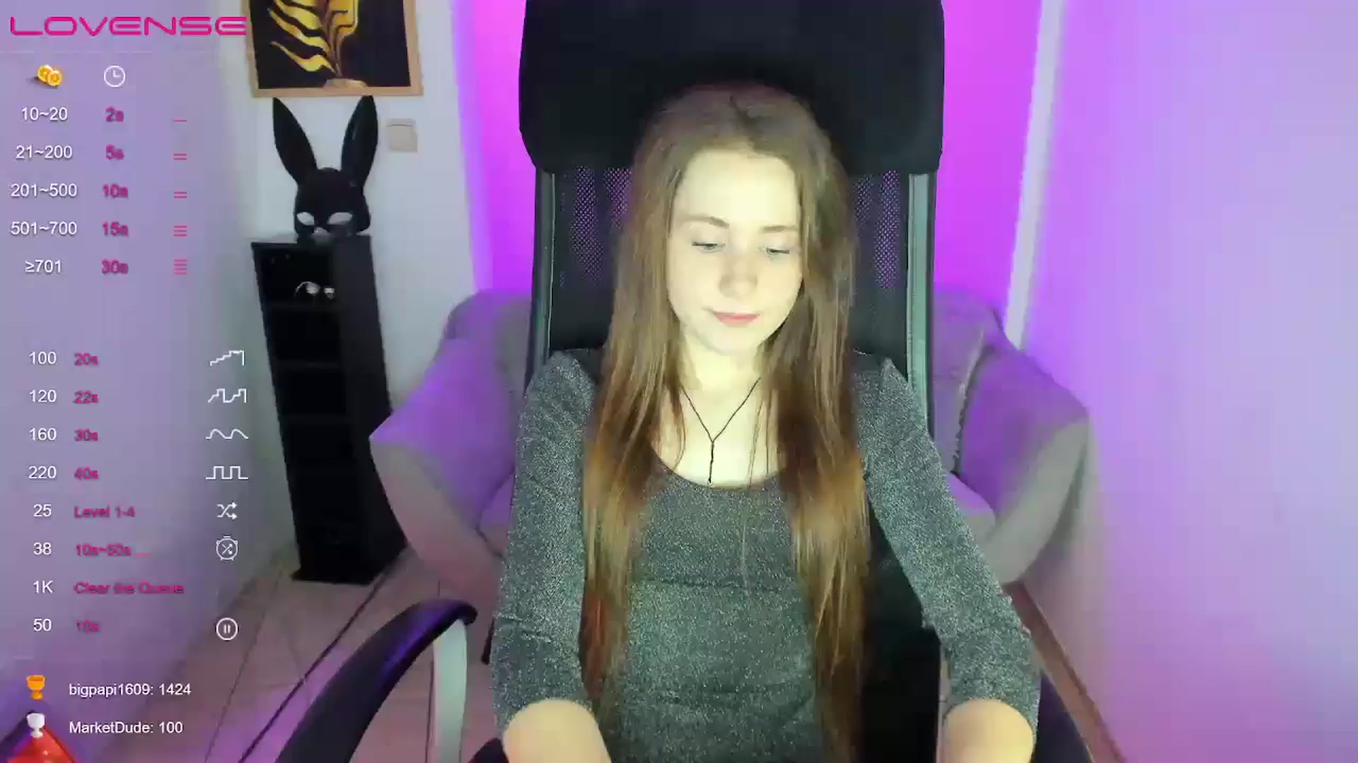 Gallery image thumbnail from Moonshinee's myfreecams stream on, 01/12/2025, 16:18 image 13 of 20