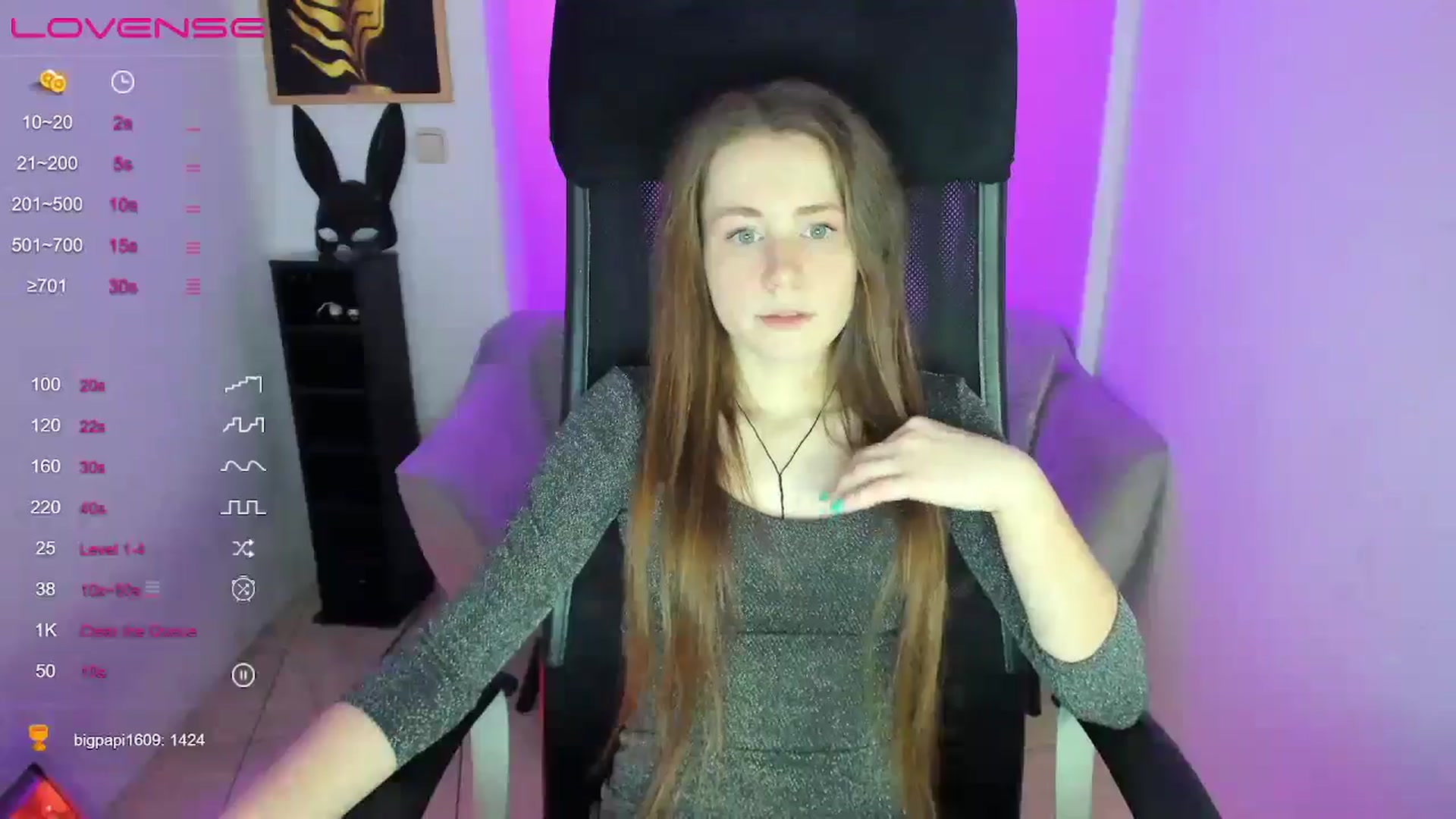 Gallery image thumbnail from Moonshinee's myfreecams stream on, 01/12/2025, 16:18 image 6 of 20