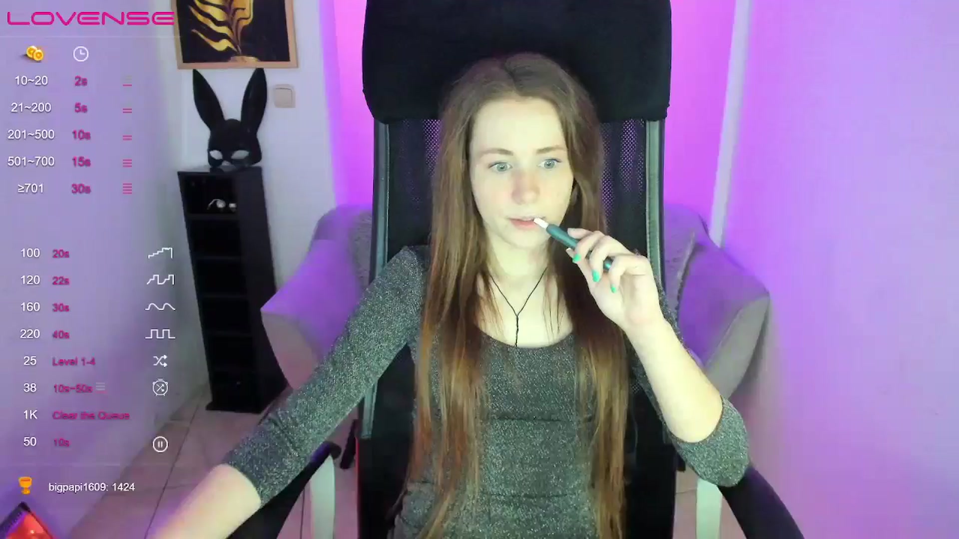 Gallery image thumbnail from Moonshinee's myfreecams stream on, 01/12/2025, 16:18 image 1 of 20