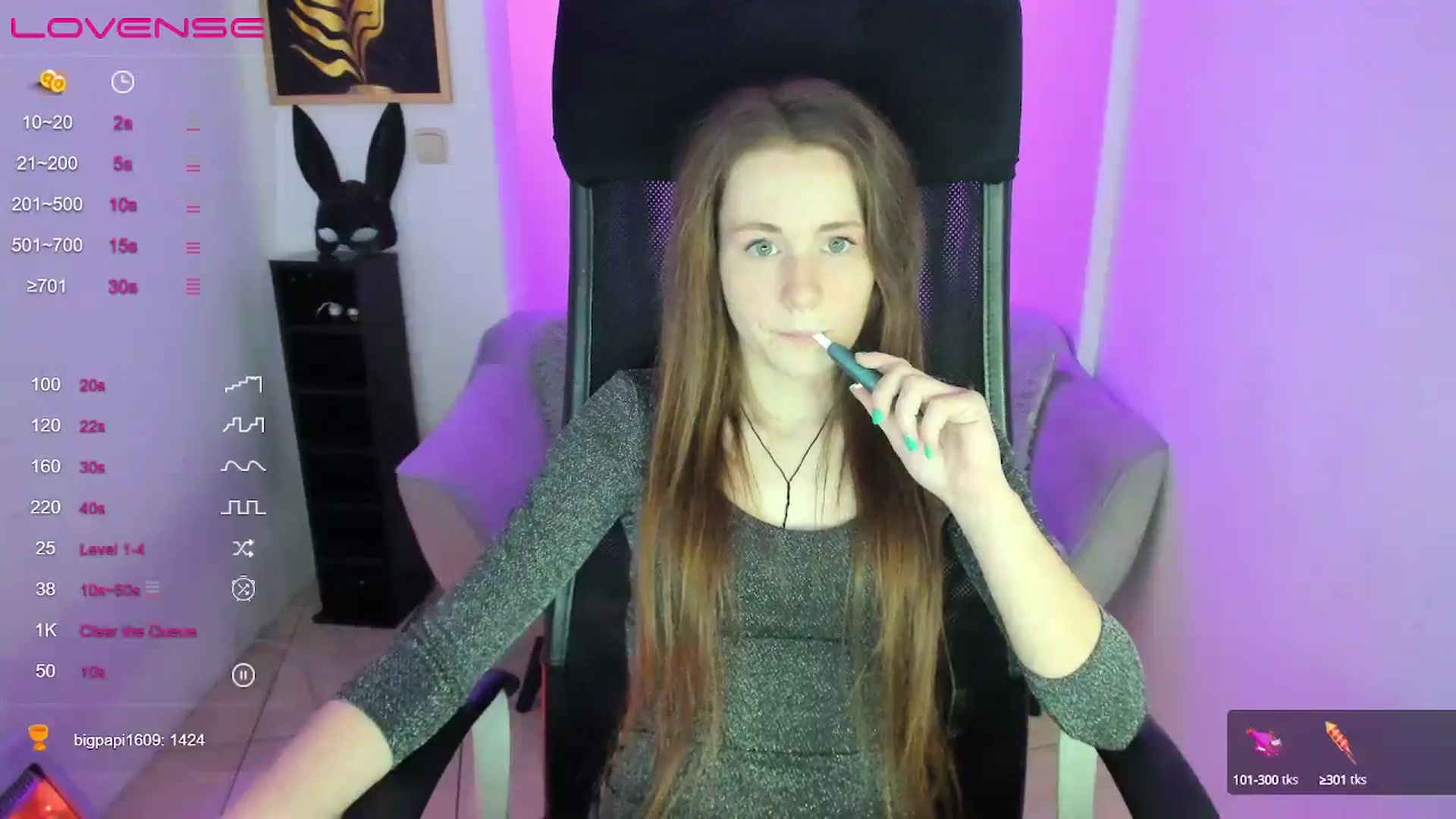 Gallery image thumbnail from Moonshinee's myfreecams stream on, 01/12/2025, 16:18 image 2 of 20