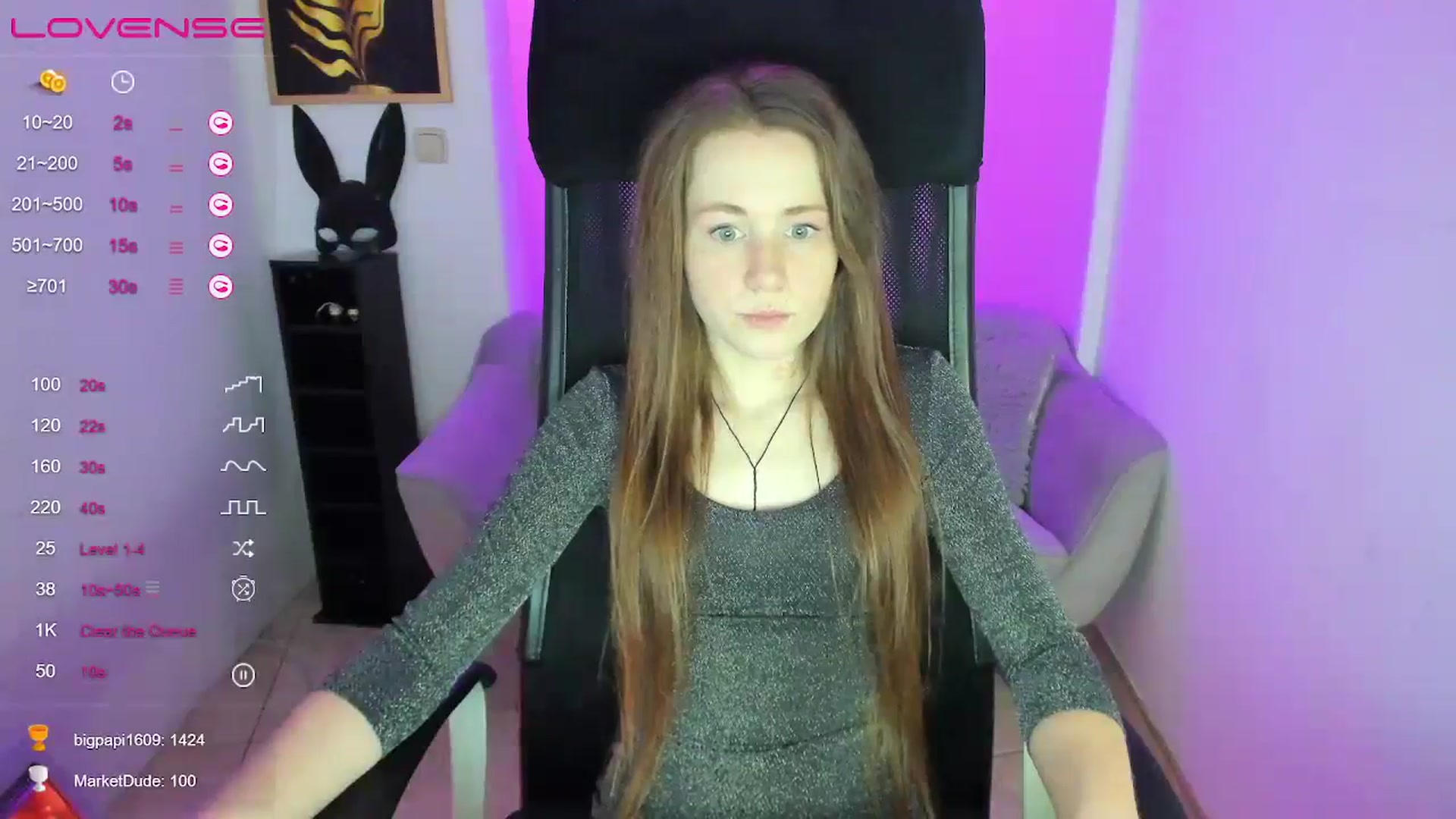 Gallery image thumbnail from Moonshinee's myfreecams stream on, 01/12/2025, 16:45 image 4 of 20