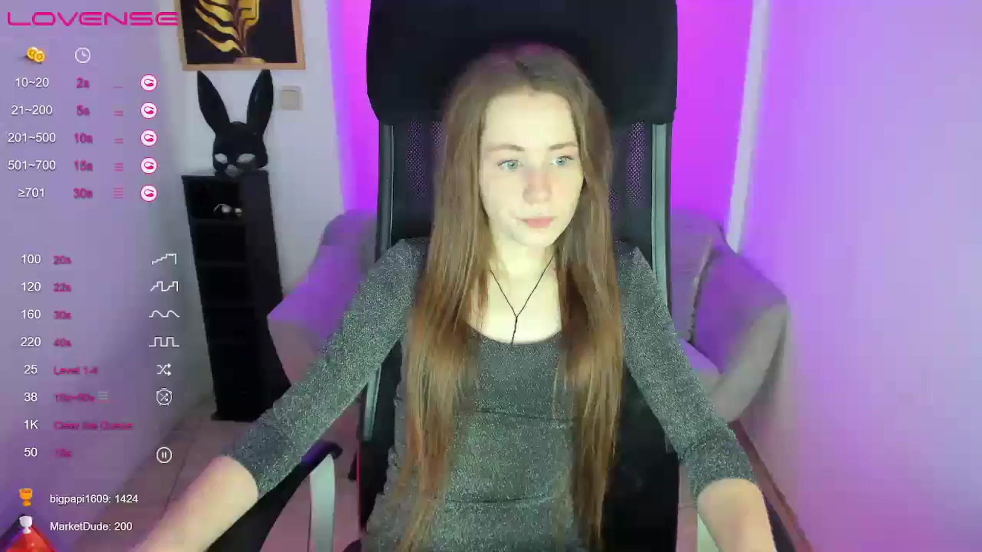 Gallery image thumbnail from Moonshinee's myfreecams stream on, 01/12/2025, 16:45 image 18 of 20