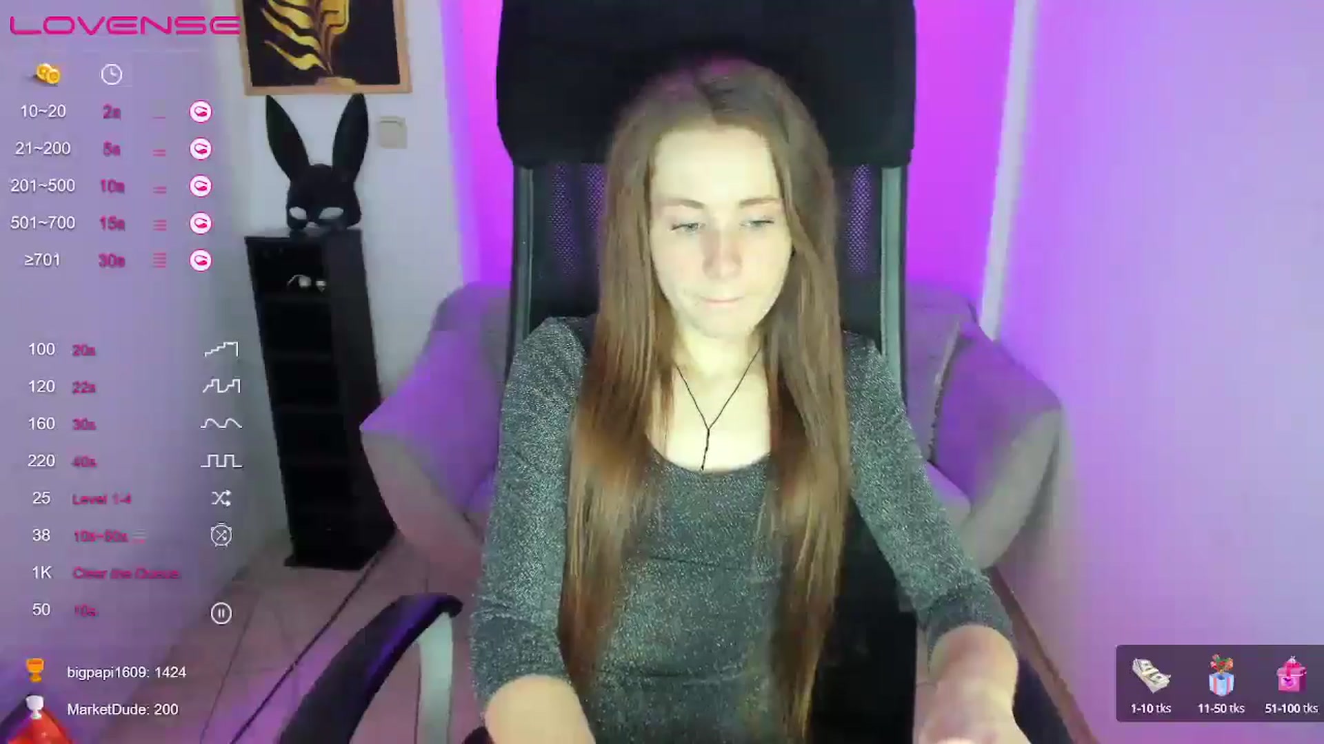 Gallery image thumbnail from Moonshinee's myfreecams stream on, 01/12/2025, 16:45 image 16 of 20