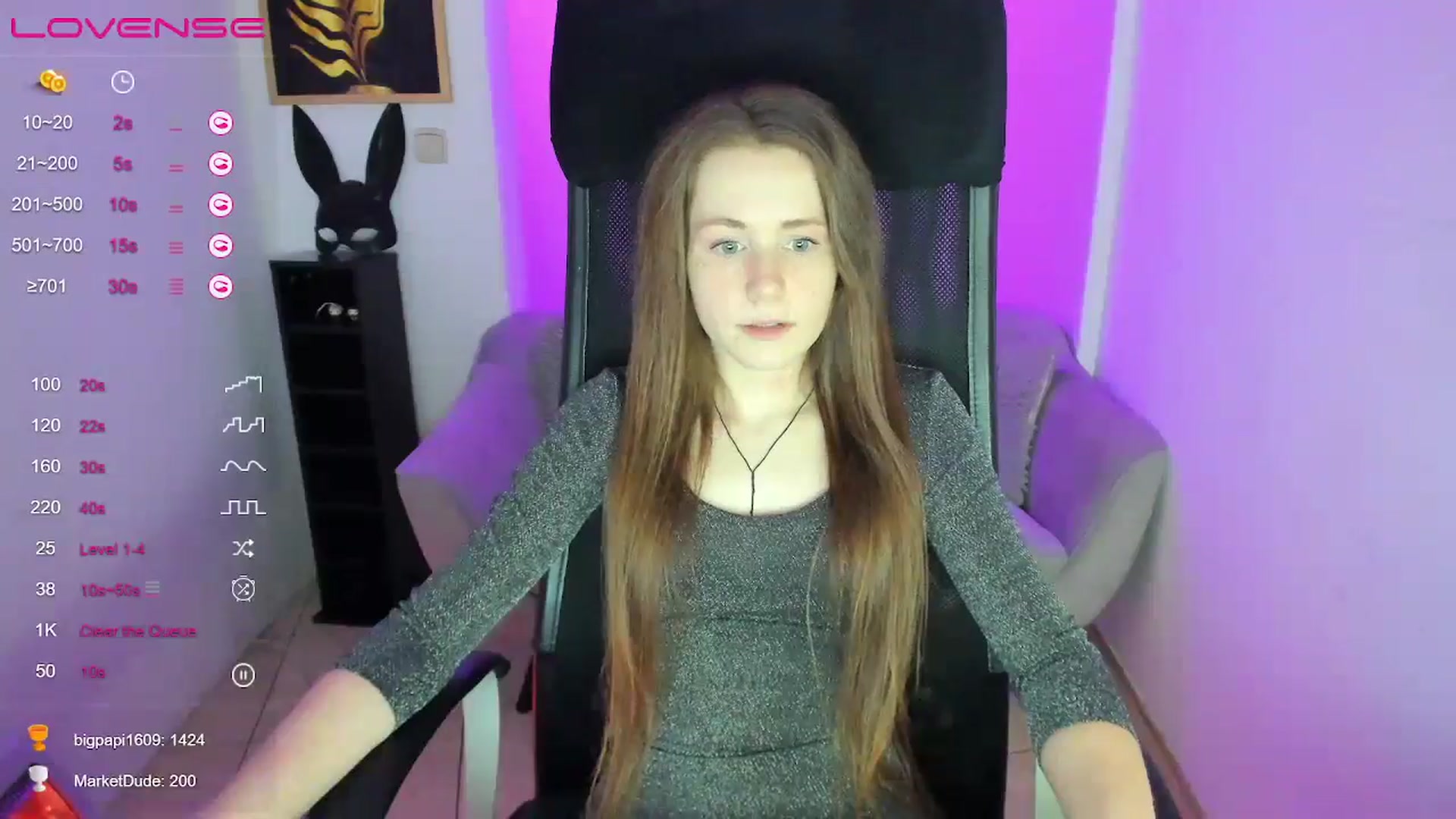 Gallery image thumbnail from Moonshinee's myfreecams stream on, 01/12/2025, 16:45 image 13 of 20