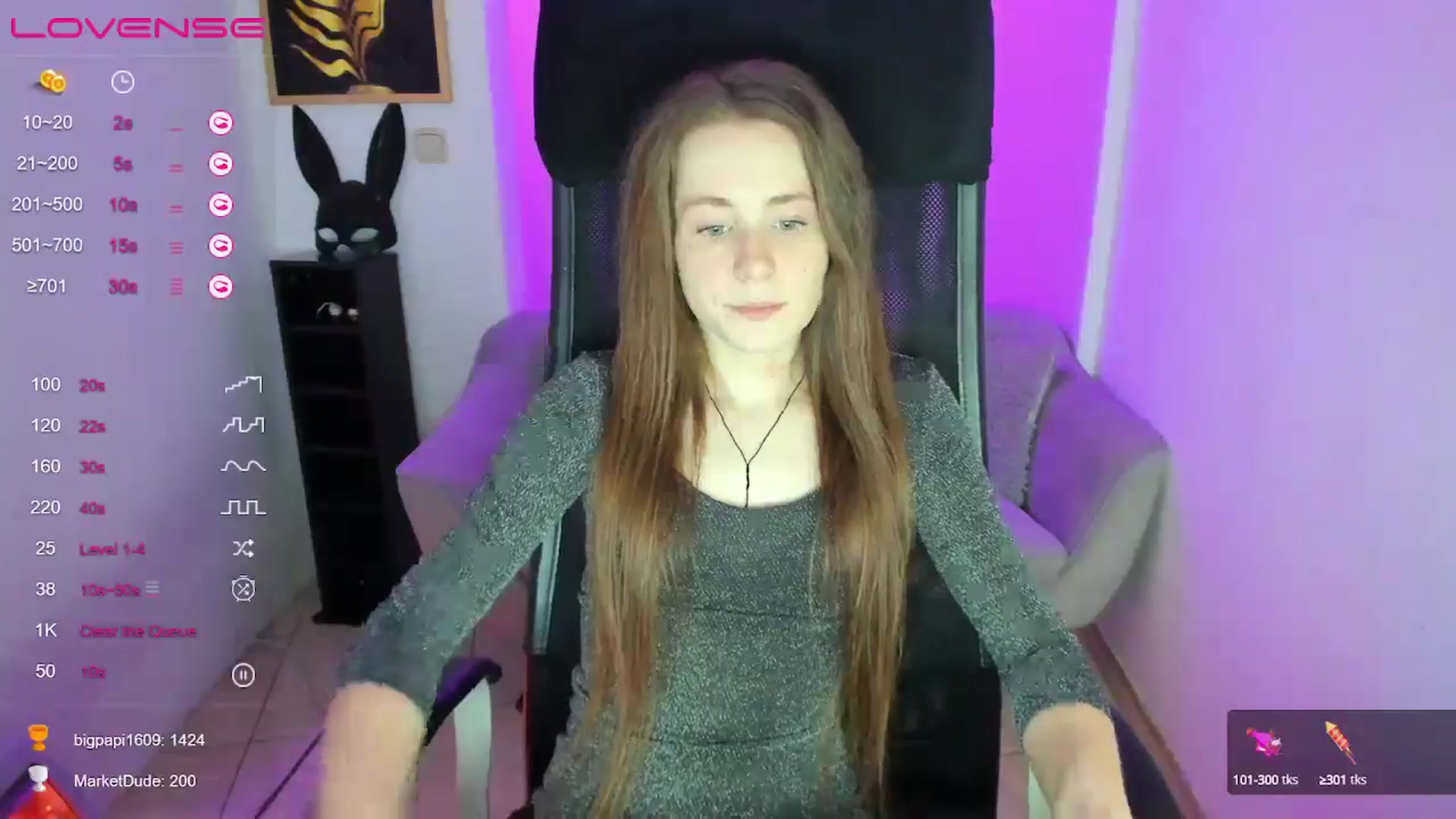 Gallery image thumbnail from Moonshinee's myfreecams stream on, 01/12/2025, 16:45 image 17 of 20