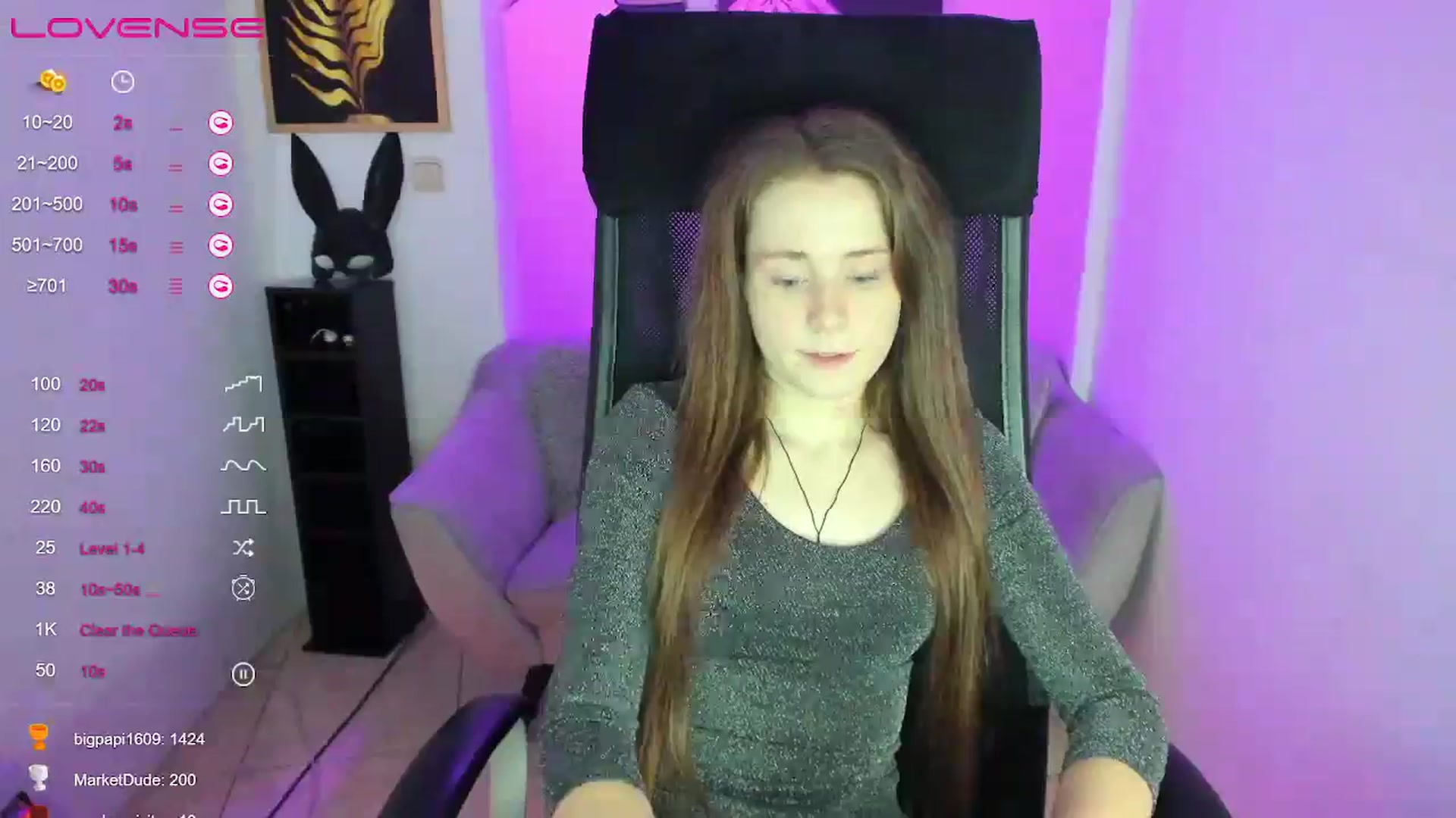 Gallery image thumbnail from Moonshinee's myfreecams stream on, 01/12/2025, 17:56 image 15 of 20