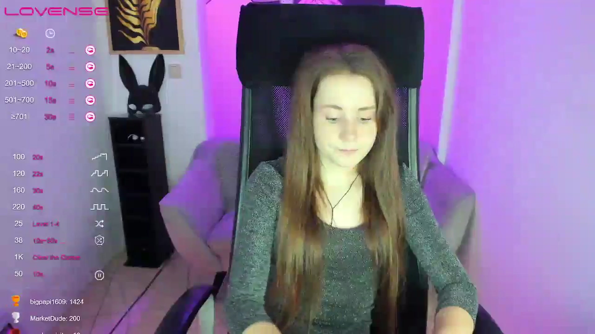 Gallery image thumbnail from Moonshinee's myfreecams stream on, 01/12/2025, 17:56 image 9 of 20