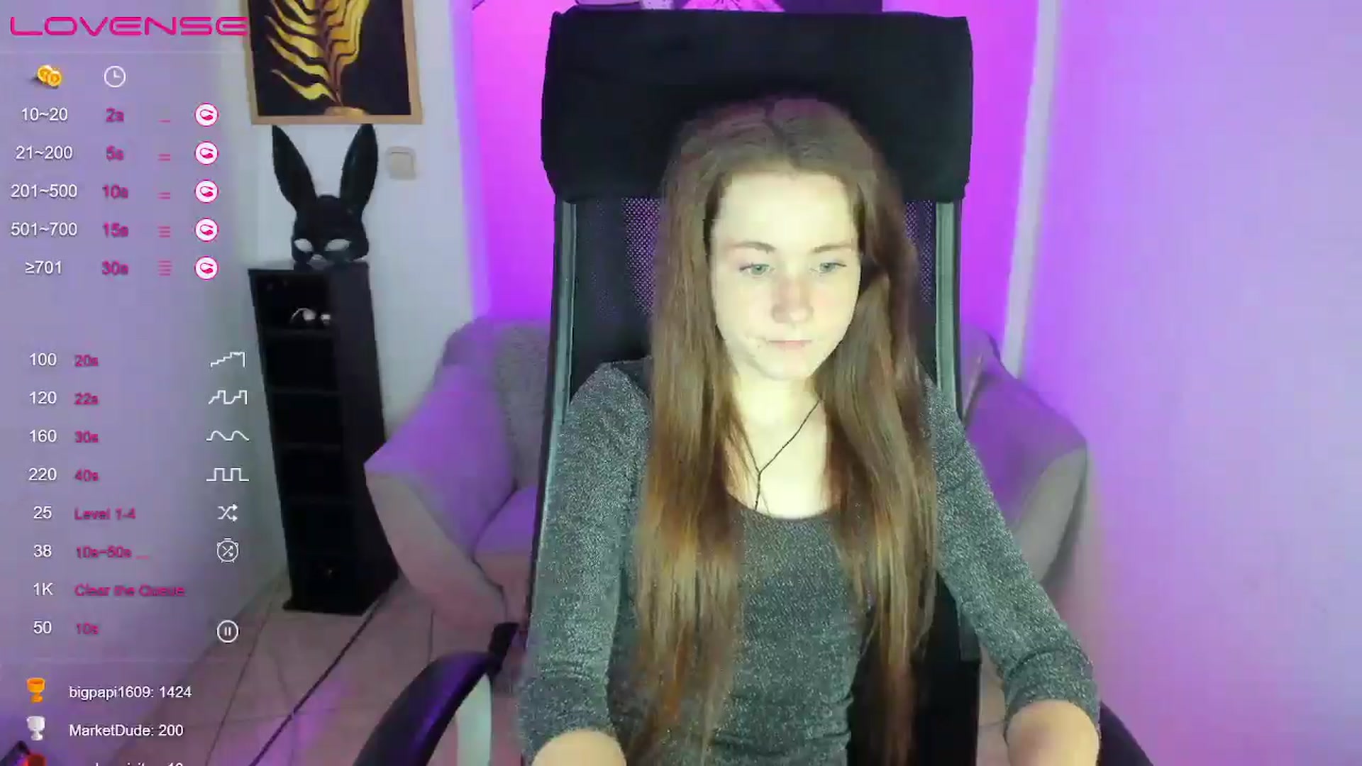 Gallery image thumbnail from Moonshinee's myfreecams stream on, 01/12/2025, 17:56 image 10 of 20