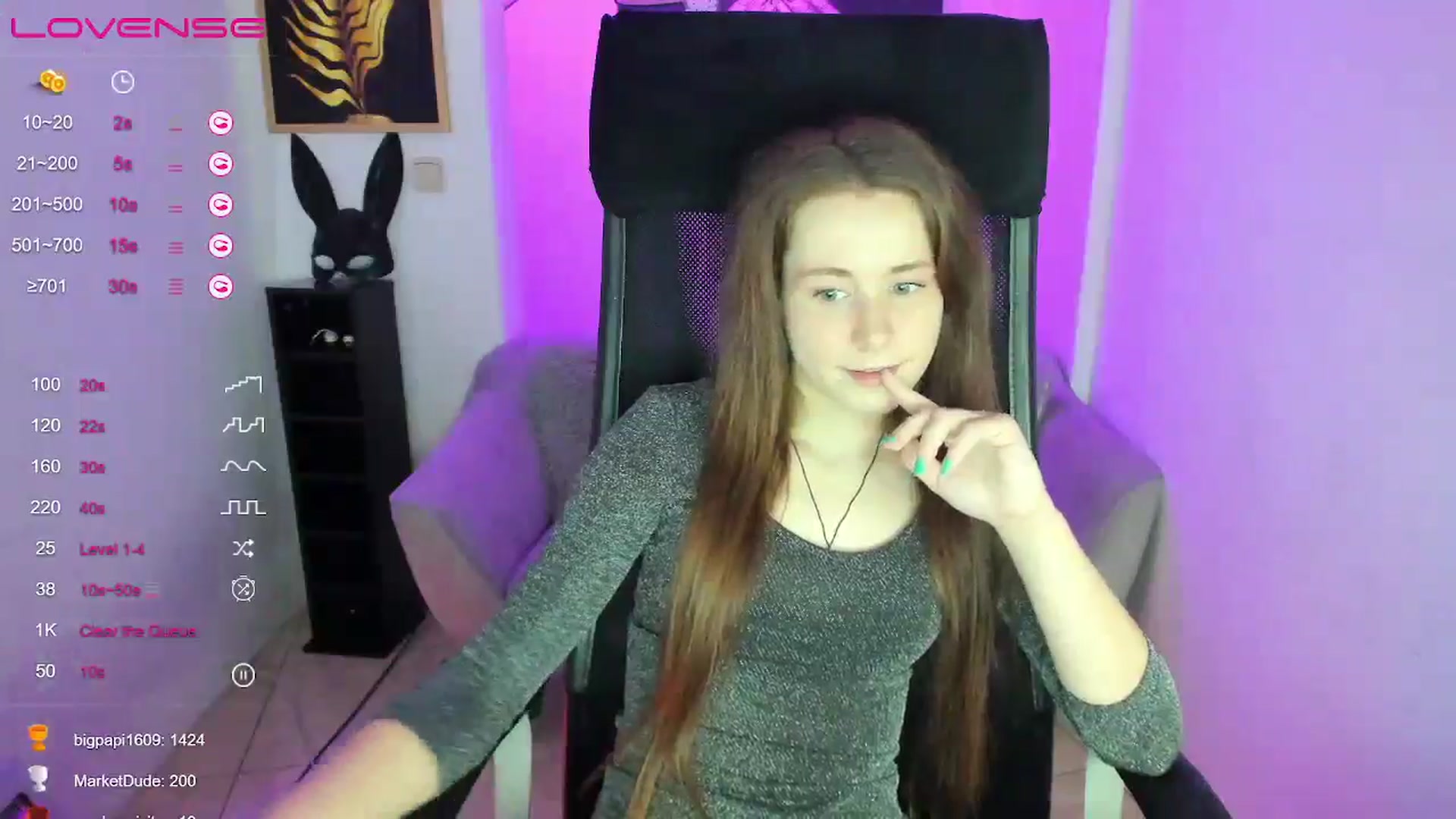 Gallery image thumbnail from Moonshinee's myfreecams stream on, 01/12/2025, 17:56 image 17 of 20