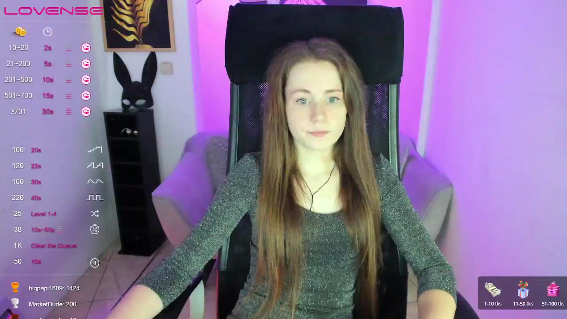 Gallery image thumbnail from Moonshinee's myfreecams stream on, 01/12/2025, 17:56 image 1 of 20