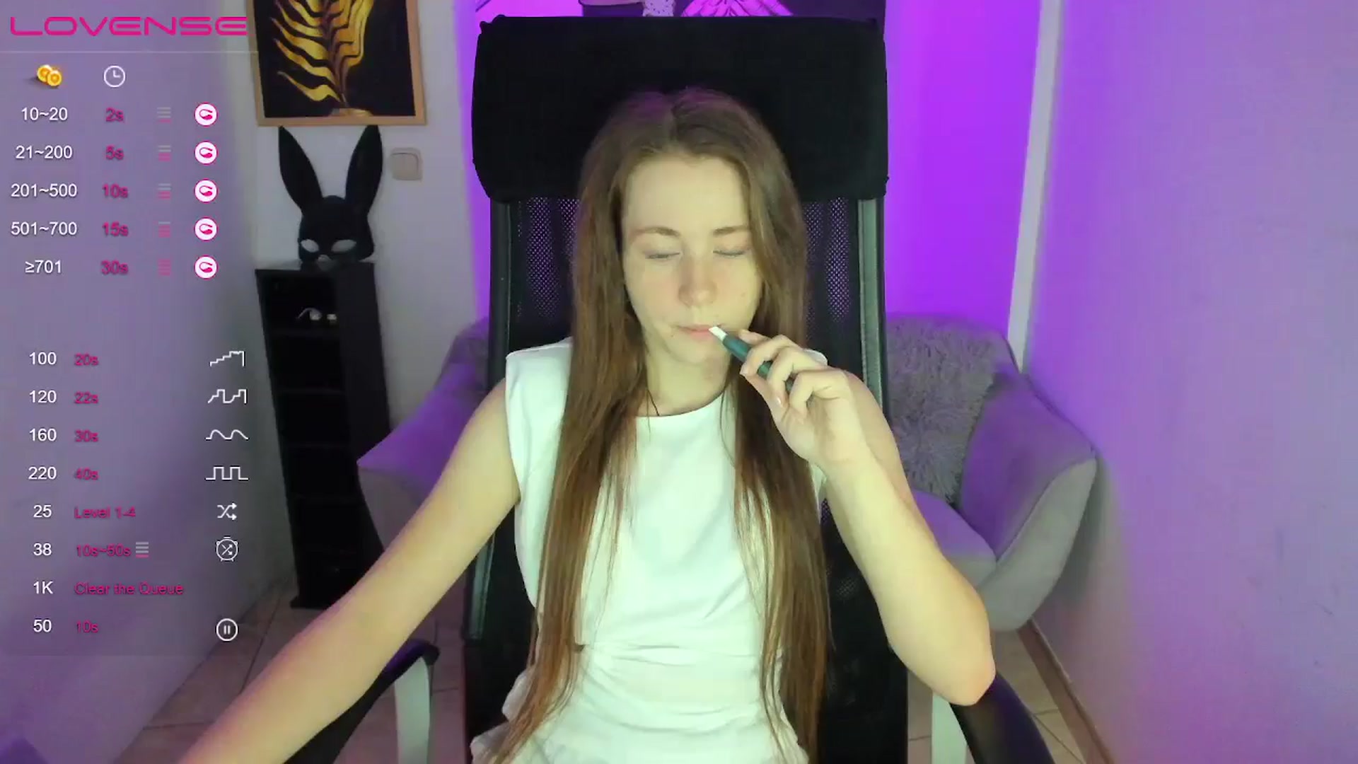 Gallery image thumbnail from Moonshinee's myfreecams stream on, 01/16/2025, 13:20 image 3 of 20