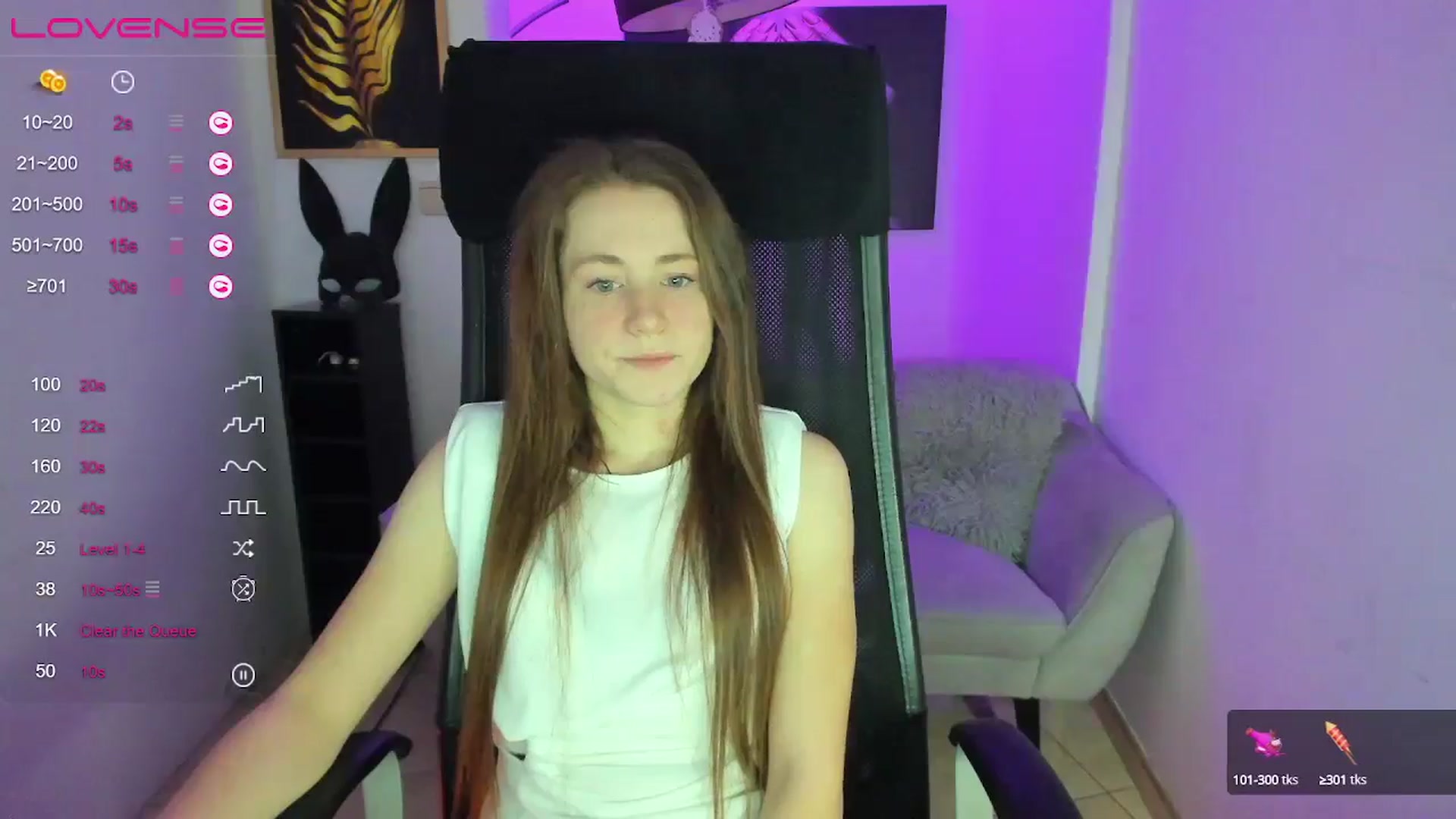 Gallery image thumbnail from Moonshinee's myfreecams stream on, 01/16/2025, 14:27 image 4 of 20