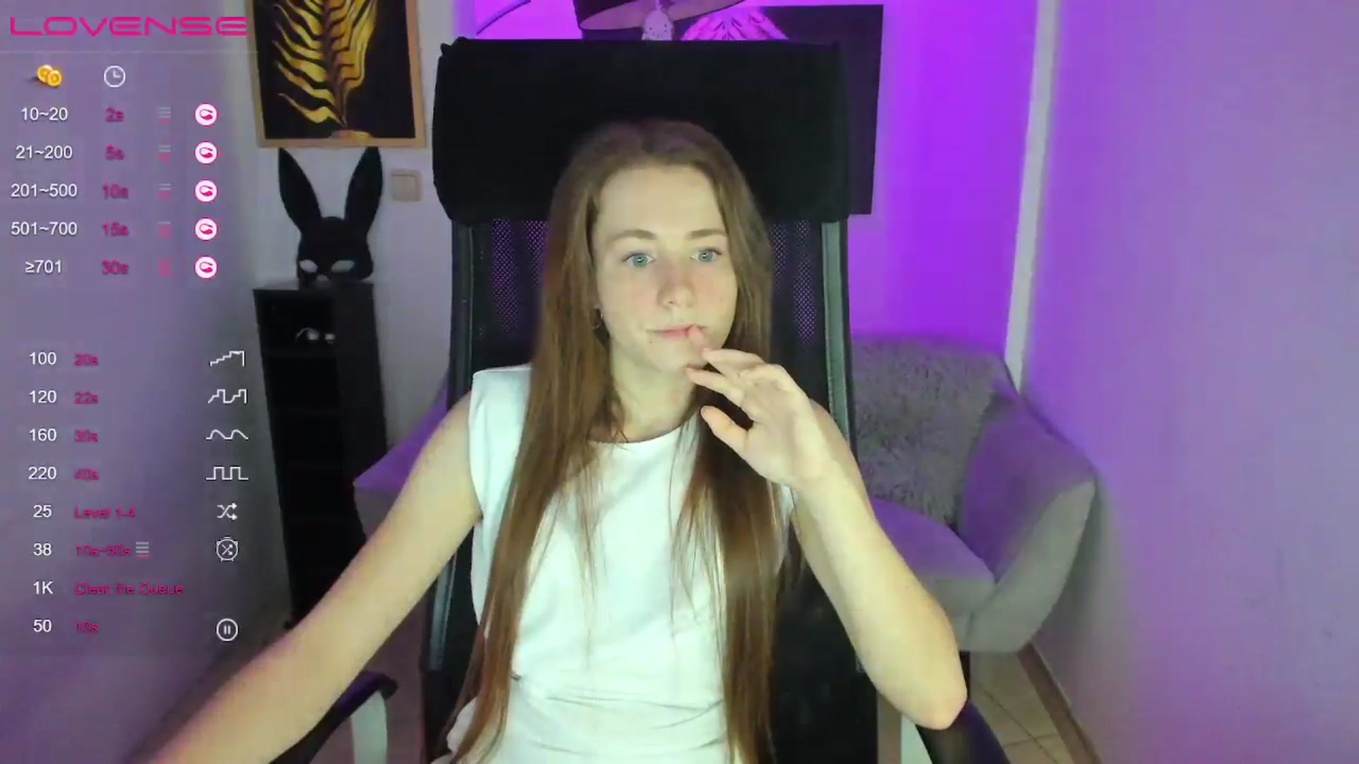 Gallery image thumbnail from Moonshinee's myfreecams stream on, 01/16/2025, 14:27 image 15 of 20