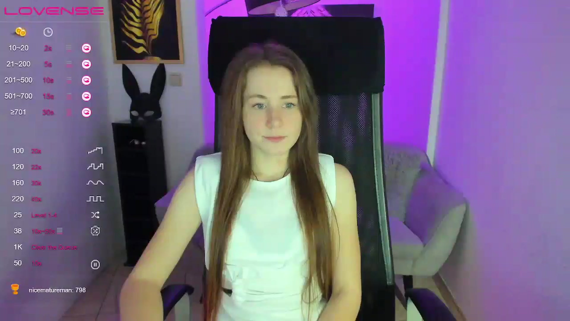 Gallery image thumbnail from Moonshinee's myfreecams stream on, 01/16/2025, 17:15 image 6 of 20