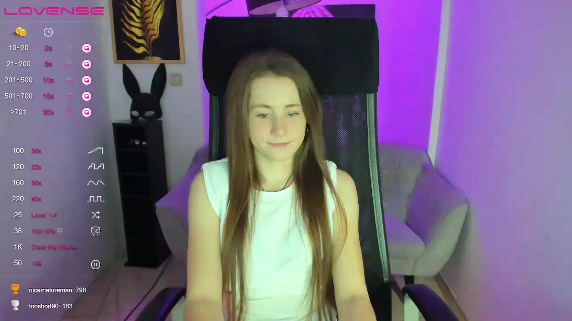 Gallery image thumbnail from Moonshinee's myfreecams stream on, 01/16/2025, 17:15 image 16 of 20