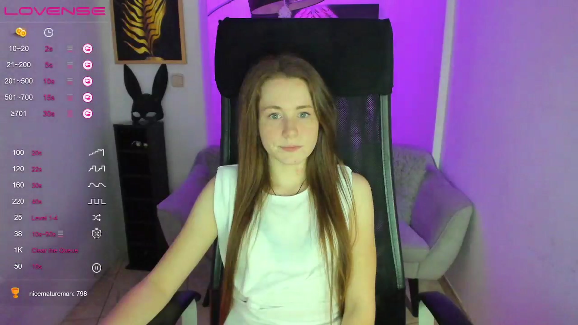 Gallery image thumbnail from Moonshinee's myfreecams stream on, 01/16/2025, 17:15 image 4 of 20