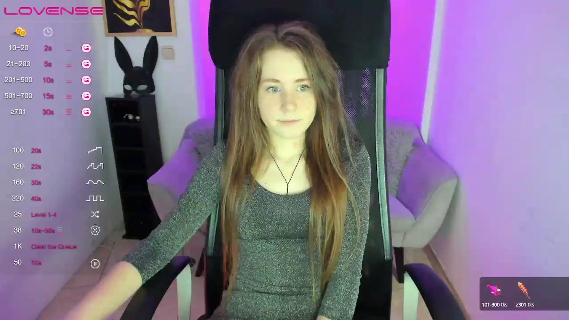 Gallery image thumbnail from Moonshinee's myfreecams stream on, 01/17/2025, 13:31 image 9 of 20