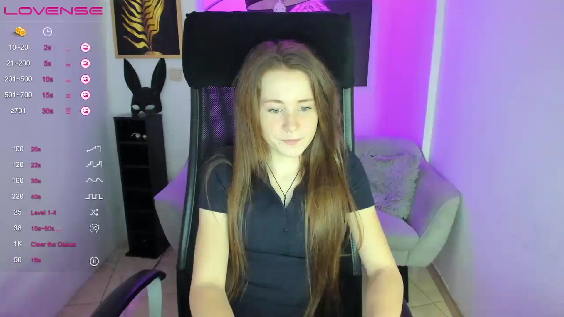 Gallery image thumbnail from Moonshinee's myfreecams stream on, 01/18/2025, 16:16 image 3 of 20