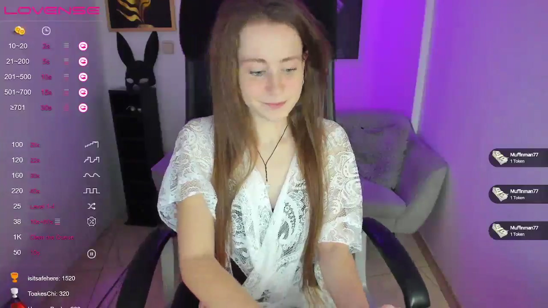 Gallery image thumbnail from Moonshinee's myfreecams stream on, 01/18/2025, 18:27 image 3 of 20