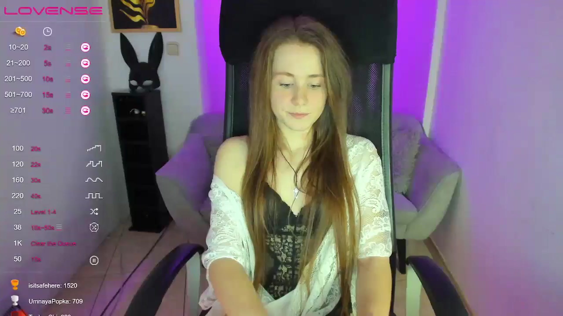 Gallery image thumbnail from Moonshinee's myfreecams stream on, 01/18/2025, 20:28 image 18 of 20