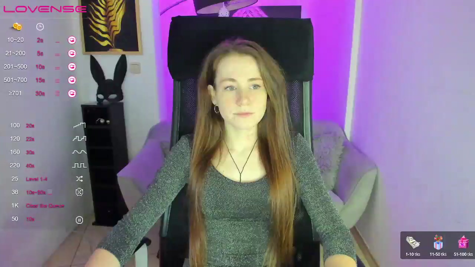 Gallery image thumbnail from Moonshinee's myfreecams stream on, 01/19/2025, 13:20 image 1 of 20