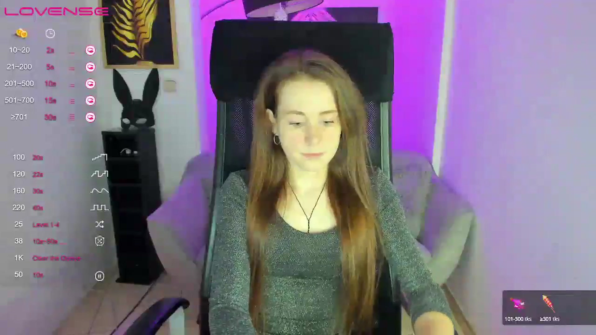 Gallery image thumbnail from Moonshinee's myfreecams stream on, 01/19/2025, 13:20 image 3 of 20