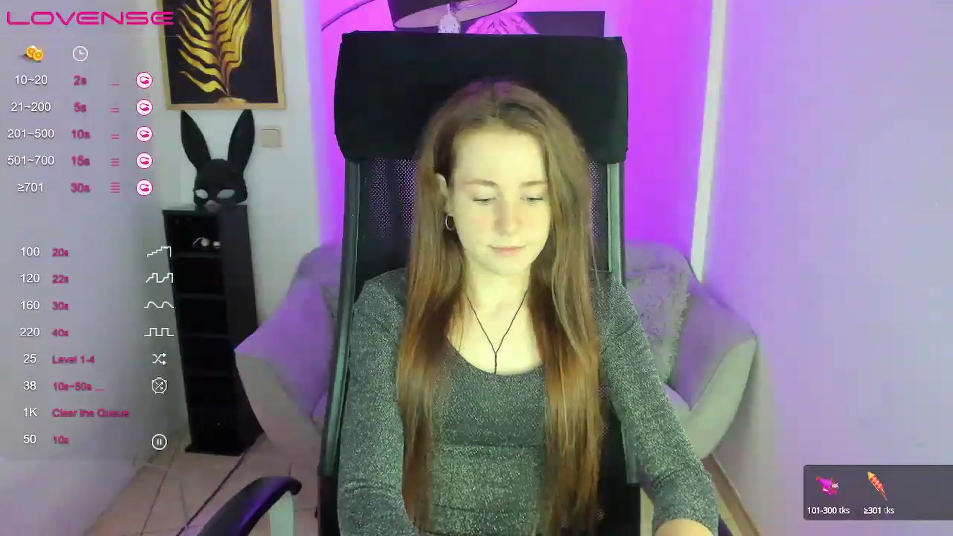 Gallery image thumbnail from Moonshinee's myfreecams stream on, 01/19/2025, 13:20 image 4 of 20