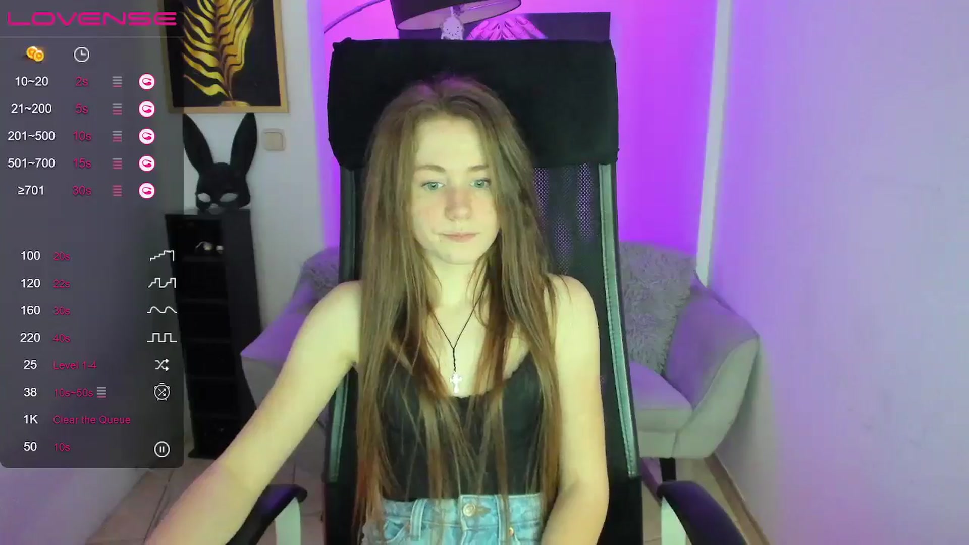 Gallery image thumbnail from Moonshinee's myfreecams stream on, 01/22/2025, 17:49 image 14 of 20