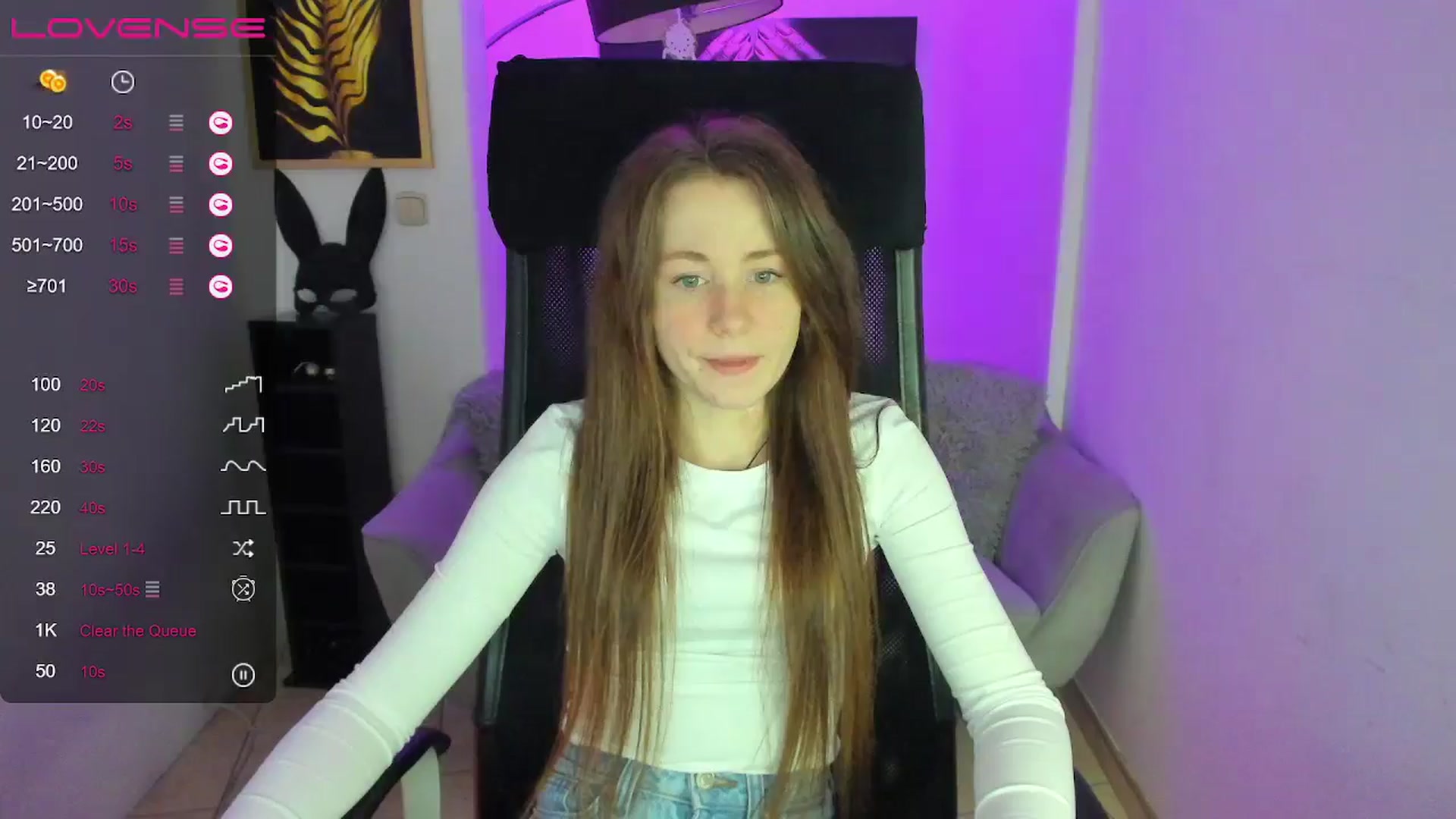Gallery image thumbnail from Moonshinee's myfreecams stream on, 01/22/2025, 17:49 image 1 of 20