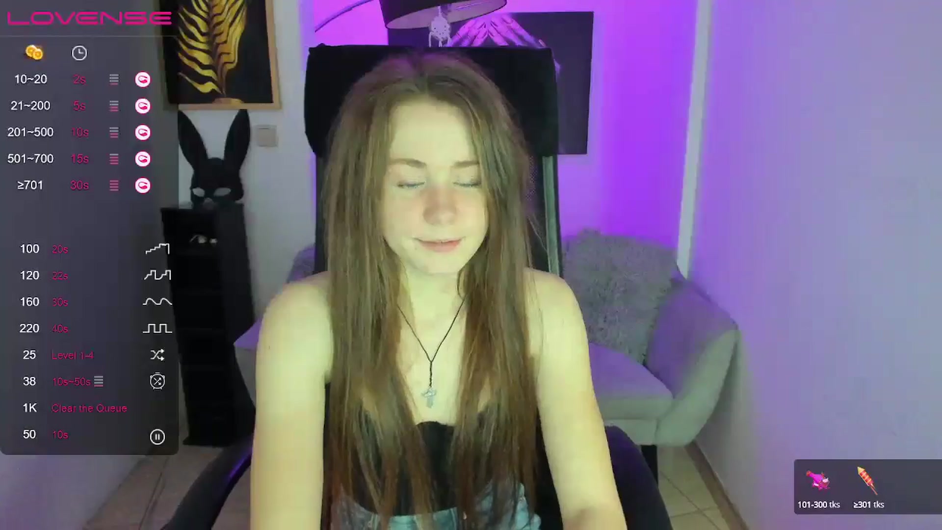 Gallery image thumbnail from Moonshinee's myfreecams stream on, 01/22/2025, 17:49 image 11 of 20