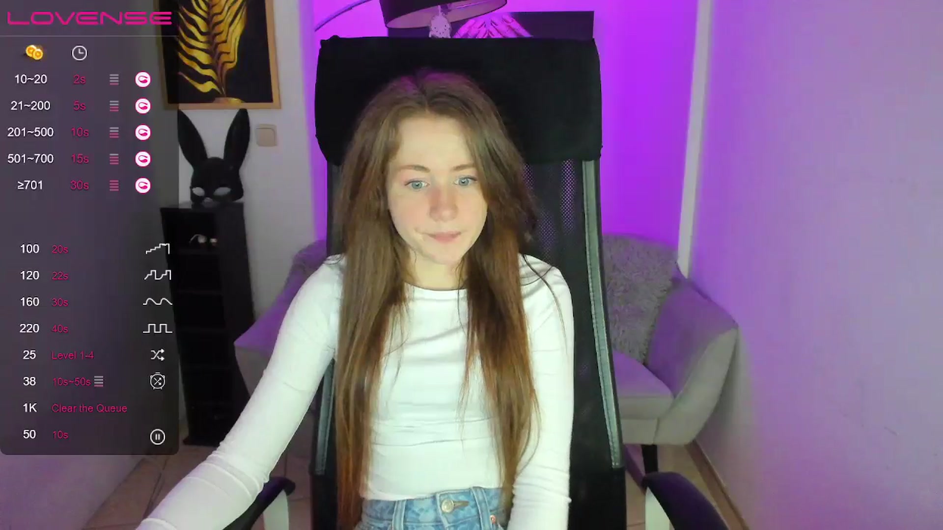 Gallery image thumbnail from Moonshinee's myfreecams stream on, 01/22/2025, 17:49 image 7 of 20
