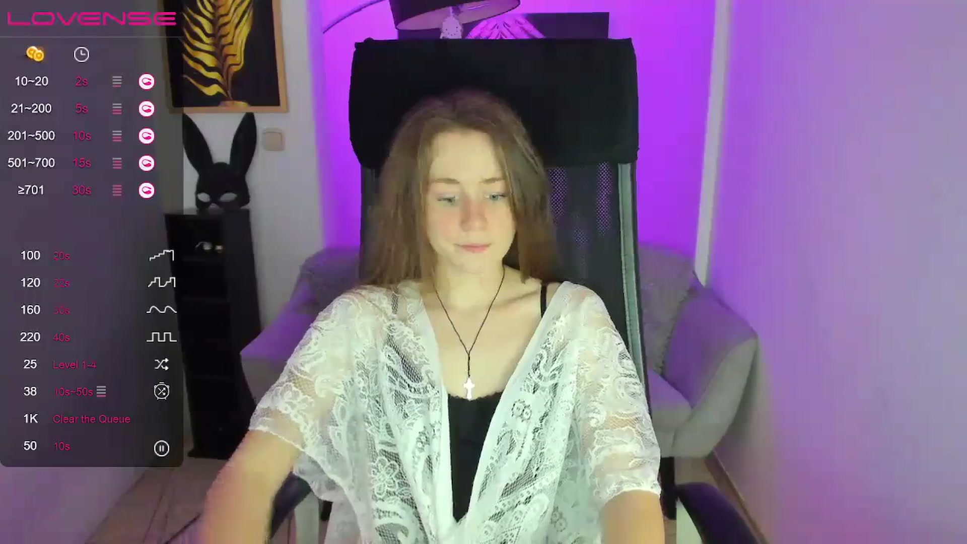Gallery image thumbnail from Moonshinee's myfreecams stream on, 01/22/2025, 19:30 image 17 of 20