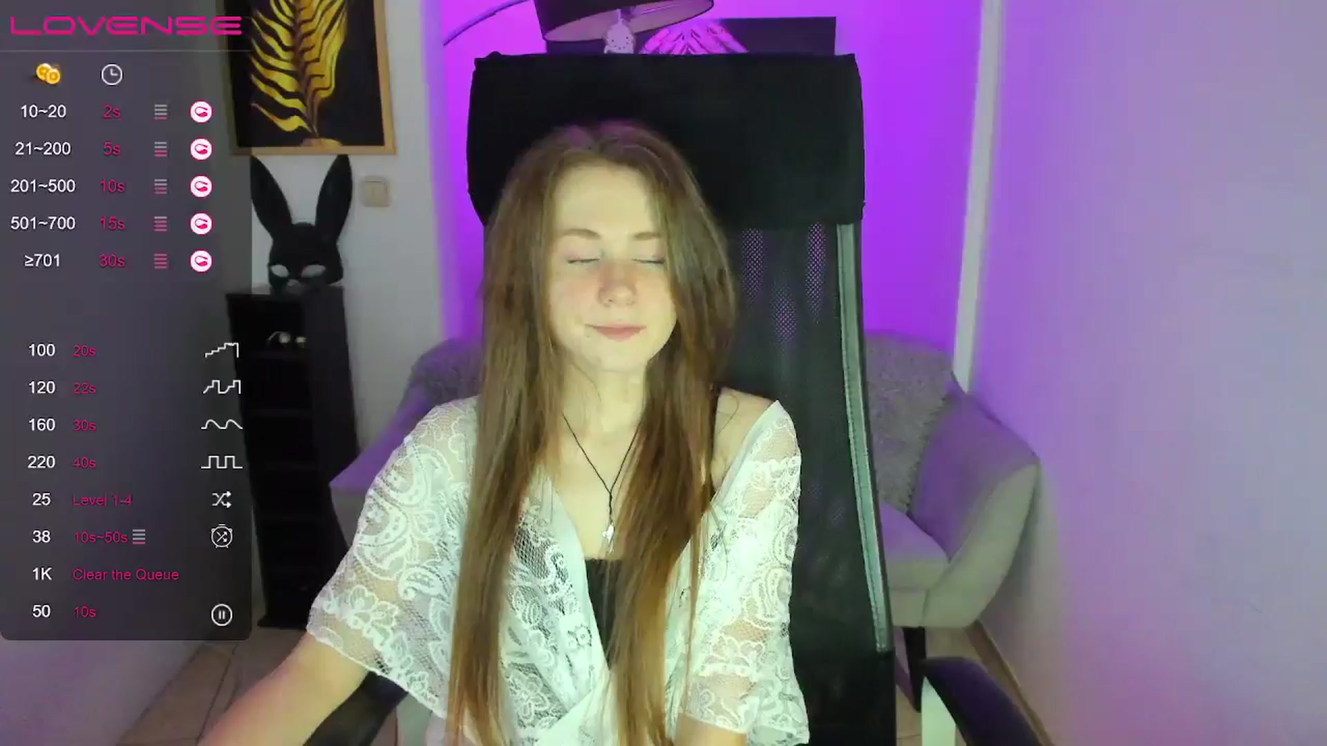 Gallery image thumbnail from Moonshinee's myfreecams stream on, 01/22/2025, 19:30 image 20 of 20