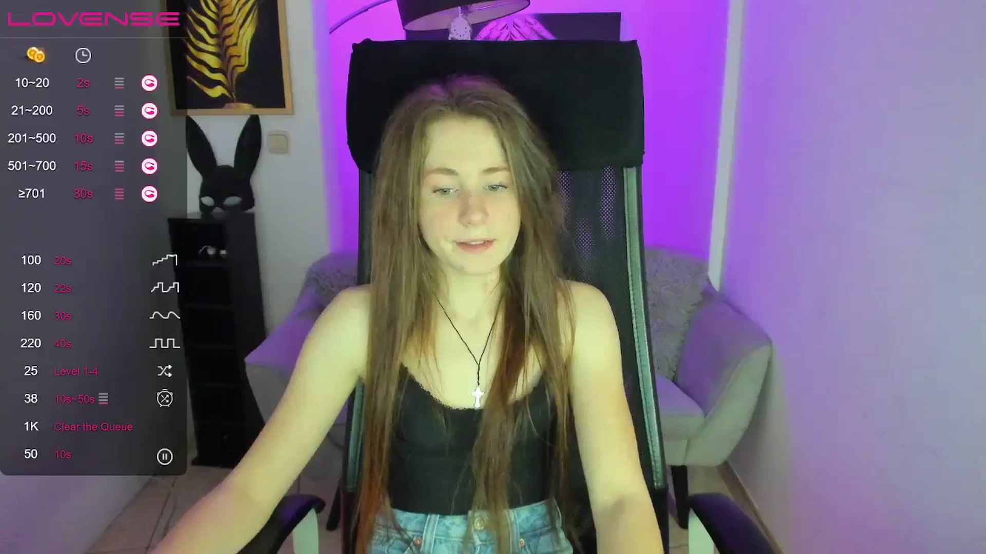 Gallery image thumbnail from Moonshinee's myfreecams stream on, 01/22/2025, 19:30 image 8 of 20