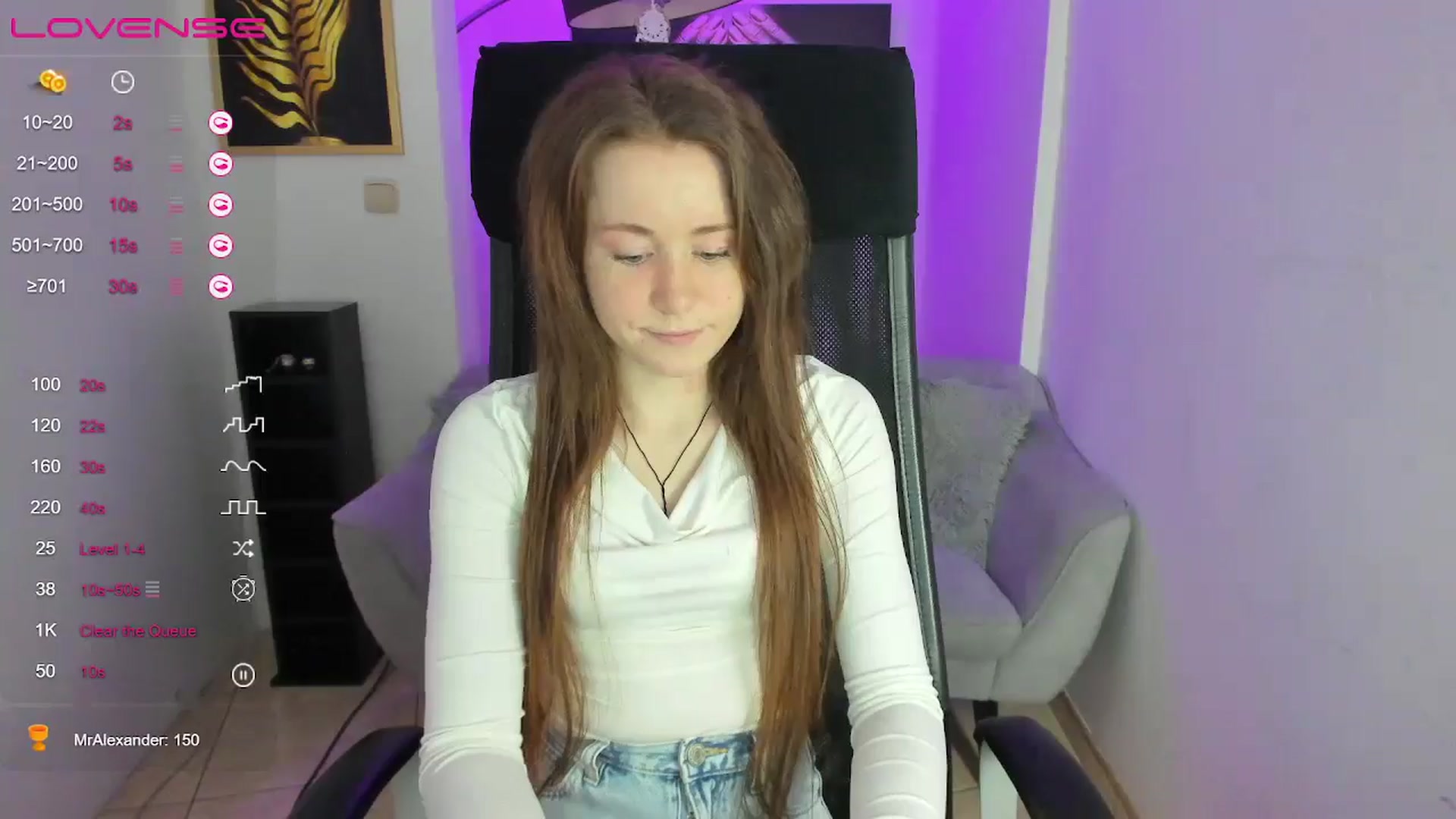 Gallery image thumbnail from Moonshinee's myfreecams stream on, 01/29/2025, 14:03 image 16 of 20