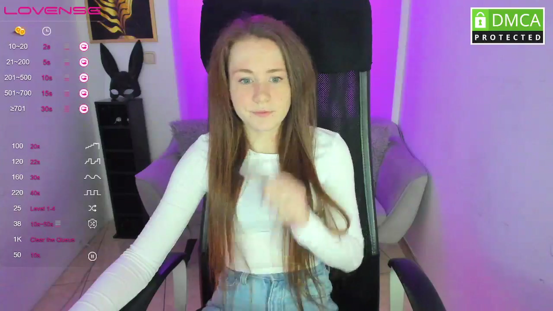 Gallery image thumbnail from Moonshinee's myfreecams stream on, 02/19/2025, 13:39 image 10 of 20
