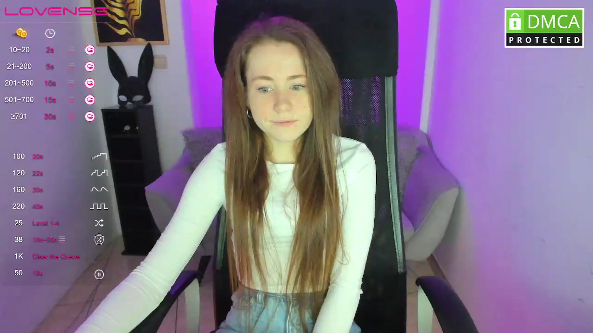 Gallery image thumbnail from Moonshinee's myfreecams stream on, 02/19/2025, 13:39 image 3 of 20