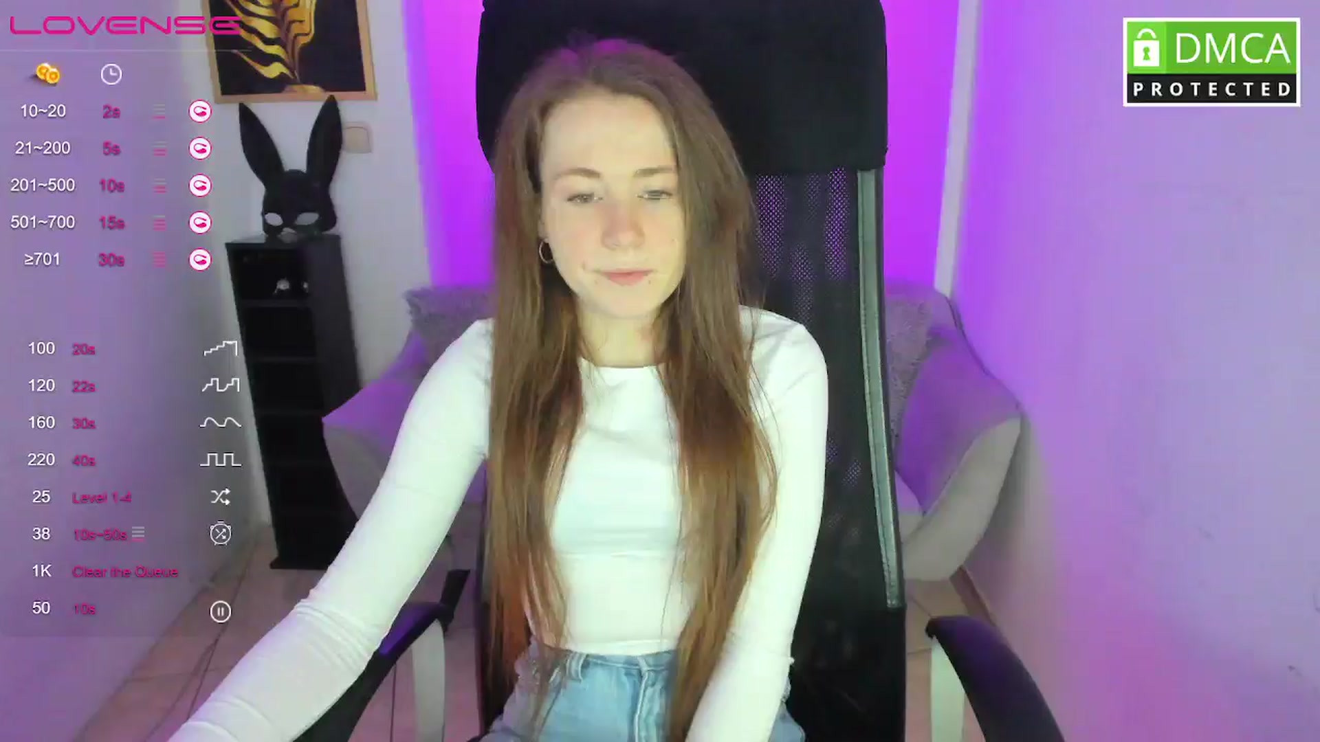 Gallery image thumbnail from Moonshinee's myfreecams stream on, 02/19/2025, 13:39 image 18 of 20