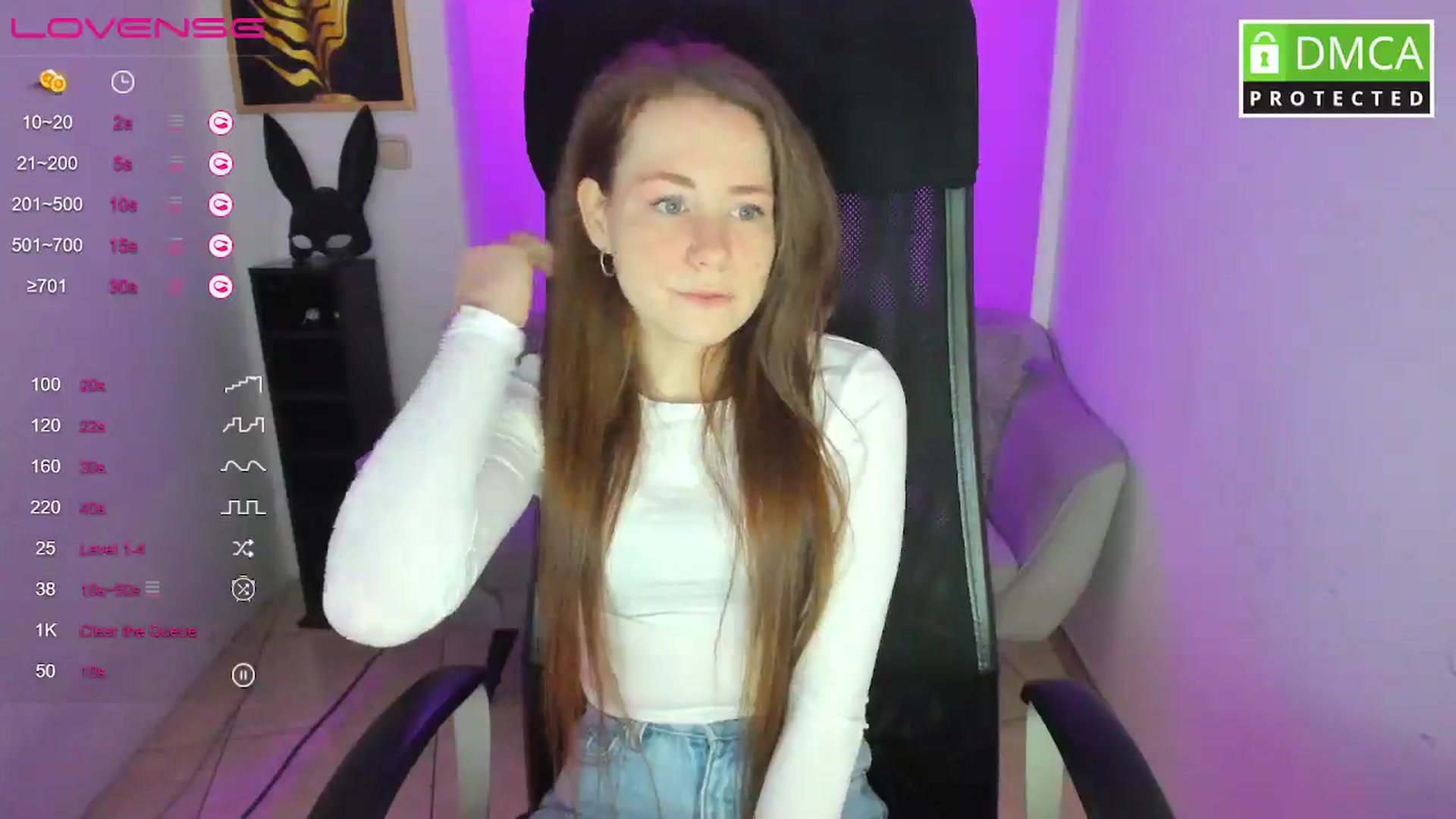 Gallery image thumbnail from Moonshinee's myfreecams stream on, 02/19/2025, 13:39 image 15 of 20