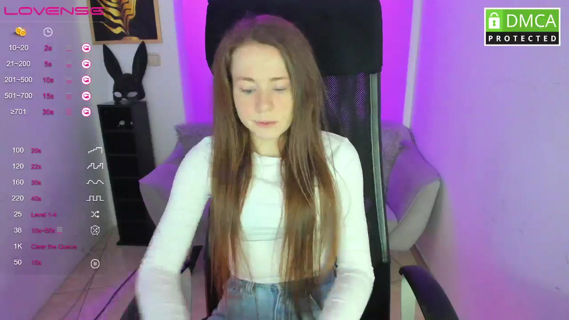 Gallery image thumbnail from Moonshinee's myfreecams stream on, 02/19/2025, 13:39 image 13 of 20