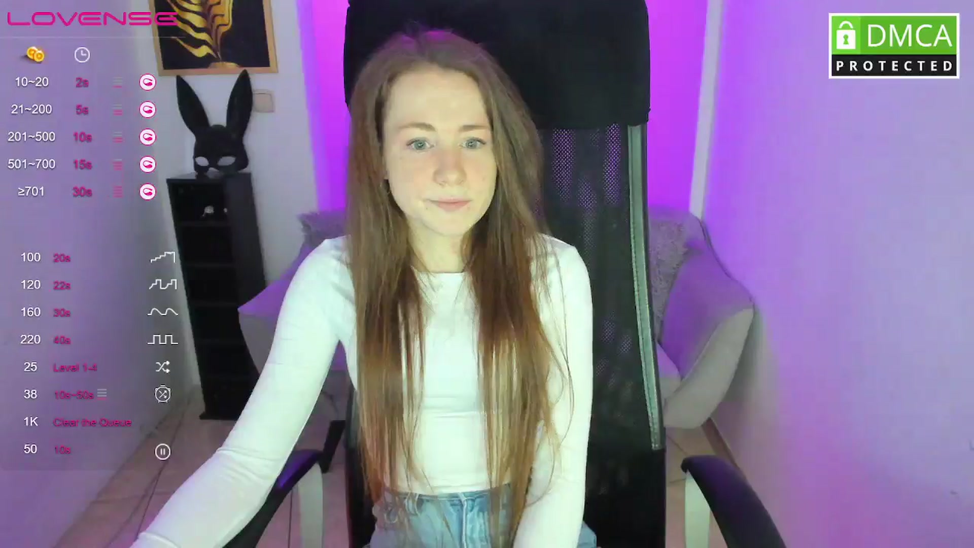 Gallery image thumbnail from Moonshinee's myfreecams stream on, 02/19/2025, 14:20 image 9 of 20