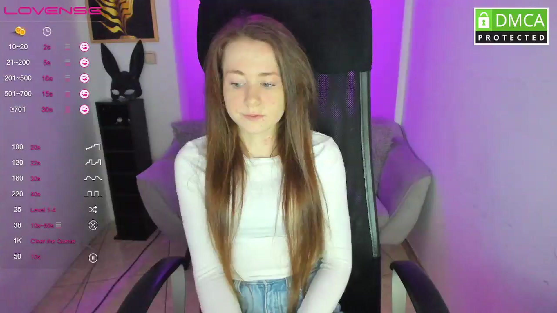 Gallery image thumbnail from Moonshinee's myfreecams stream on, 02/19/2025, 14:20 image 2 of 20