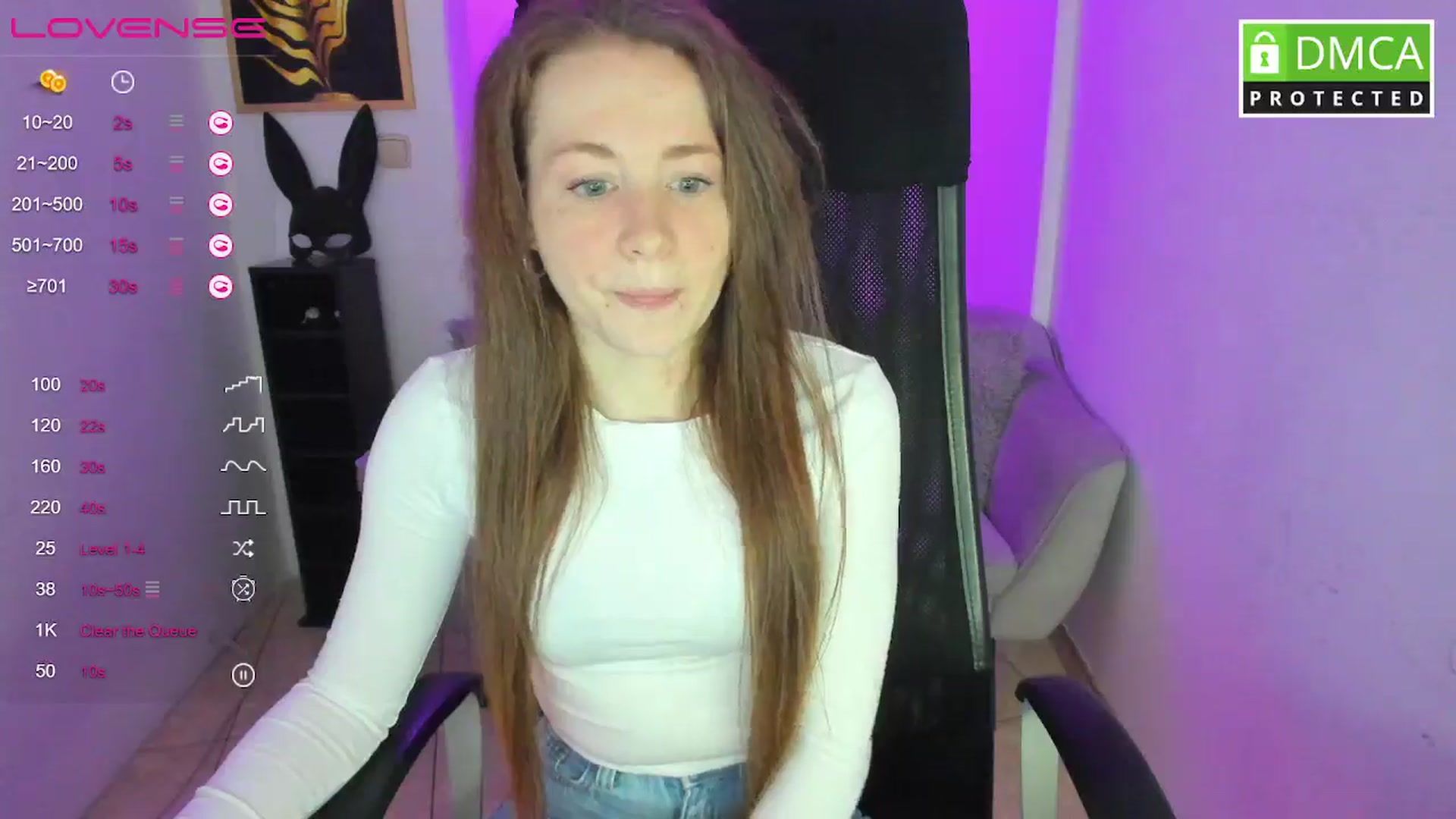 Gallery image thumbnail from Moonshinee's myfreecams stream on, 02/19/2025, 14:20 image 12 of 20