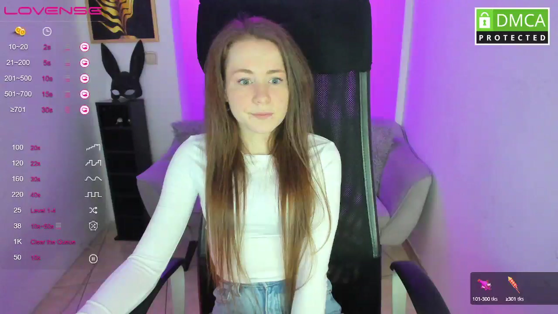 Gallery image thumbnail from Moonshinee's myfreecams stream on, 02/19/2025, 14:20 image 10 of 20