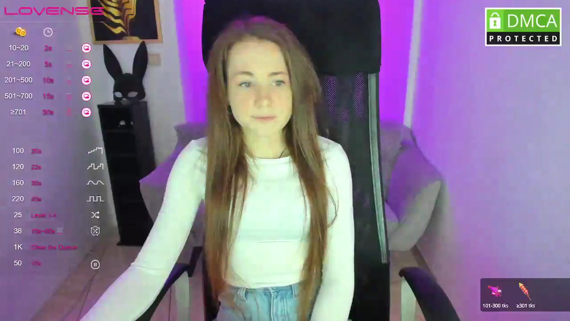 Gallery image thumbnail from Moonshinee's myfreecams stream on, 02/19/2025, 14:20 image 3 of 20