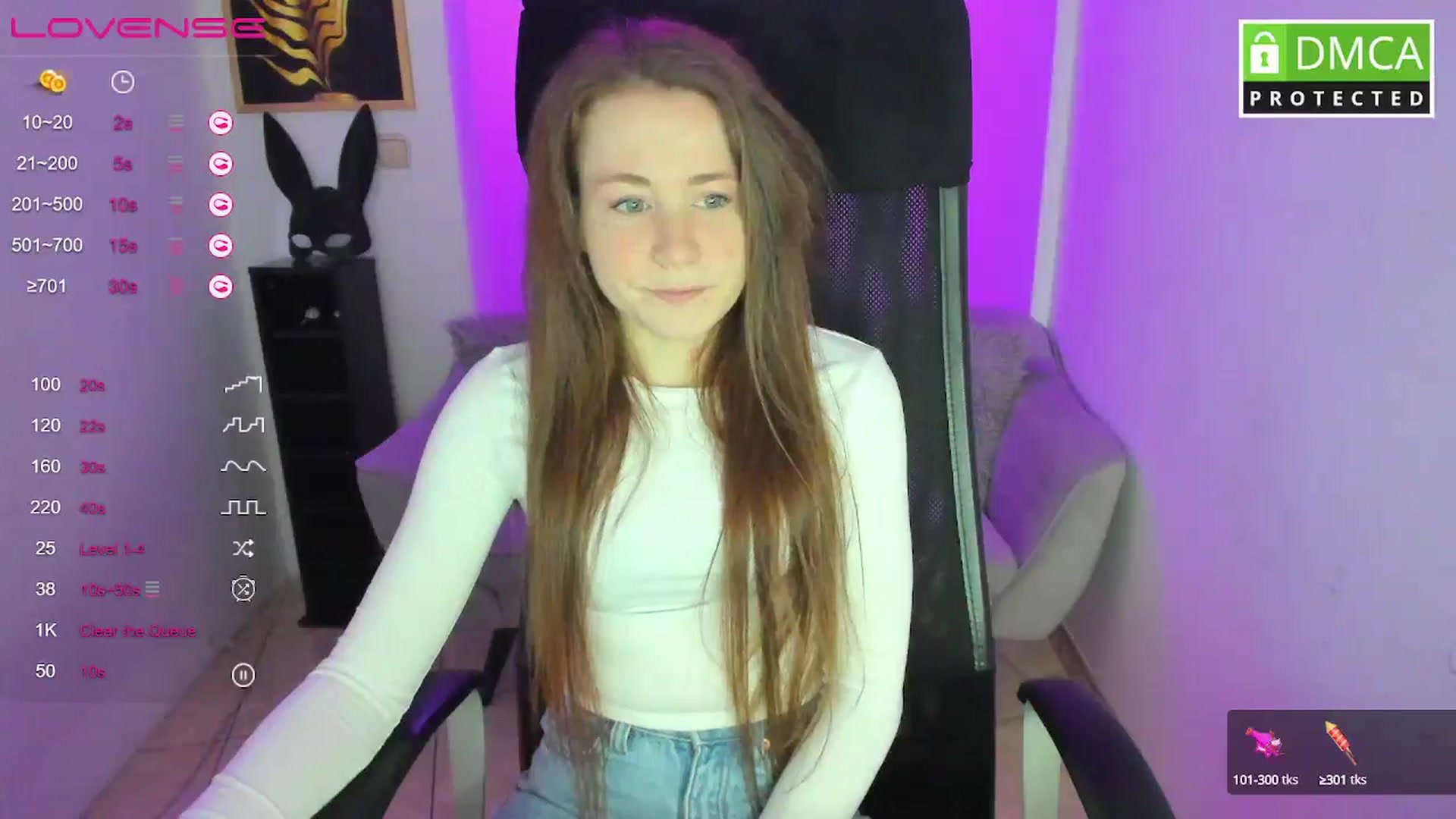 Gallery image thumbnail from Moonshinee's myfreecams stream on, 02/19/2025, 14:20 image 17 of 20